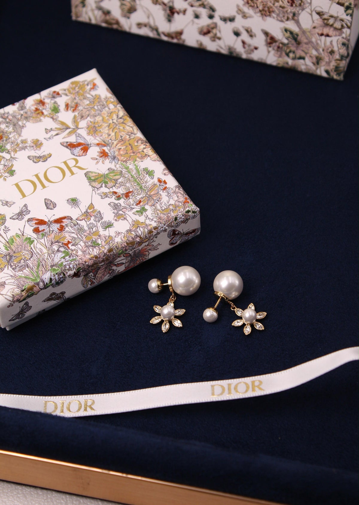 Dior CD Pearl Layered earrings