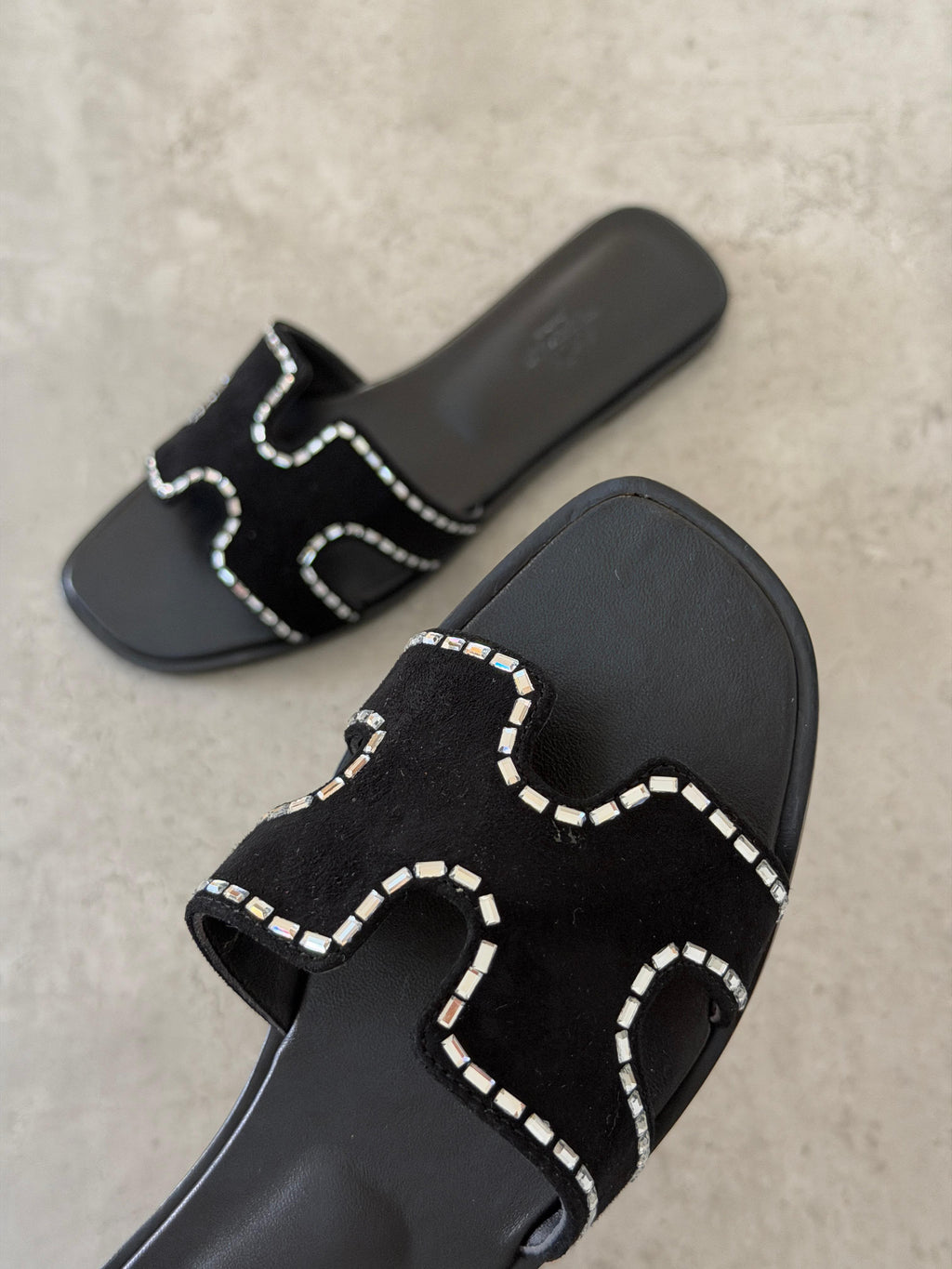 Hermès Oran Suede Flat