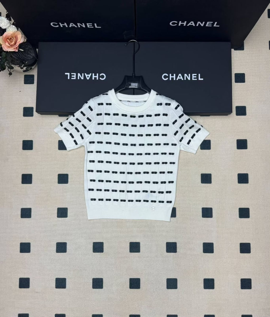Chanel Short-Sleeved Patterned Knit Sweater