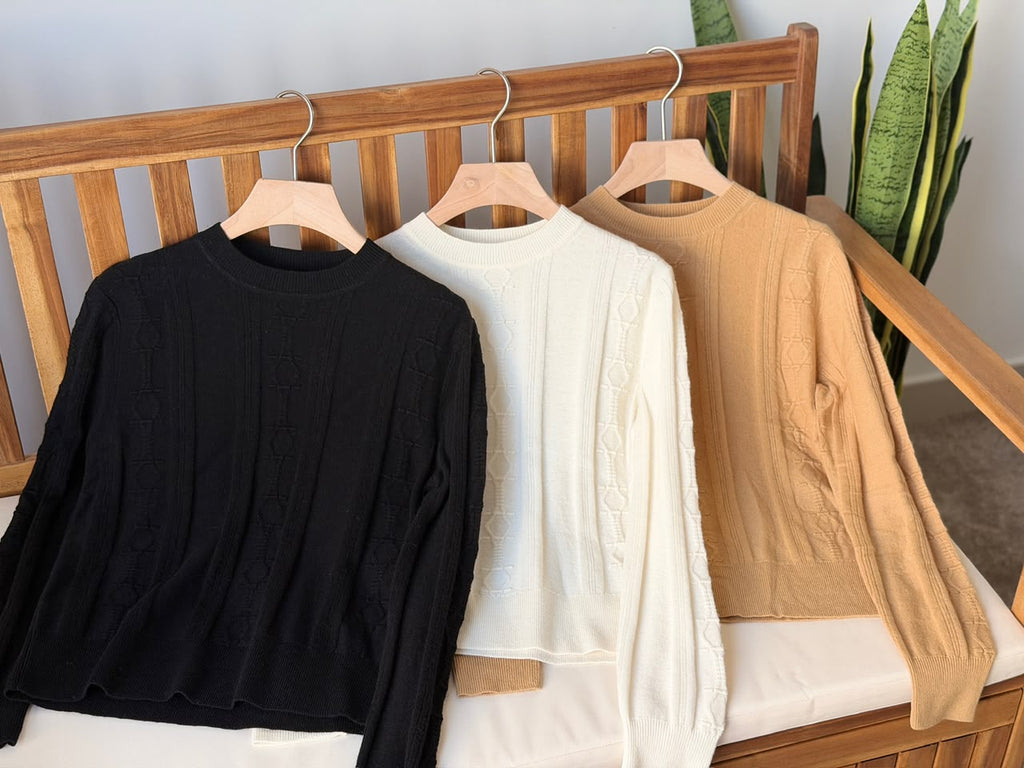 Hermès Cable-Knit Crewneck Sweater with Equestrian Motif
