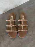 Valentino Garavani Rockstud Flat Sandal