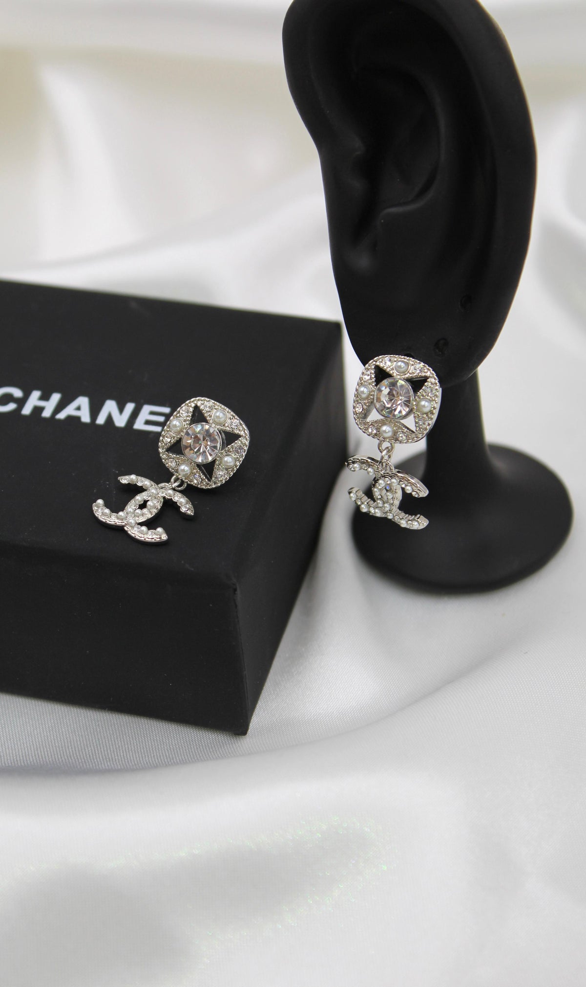 CHANEL – CC Crystal Drop Earrings