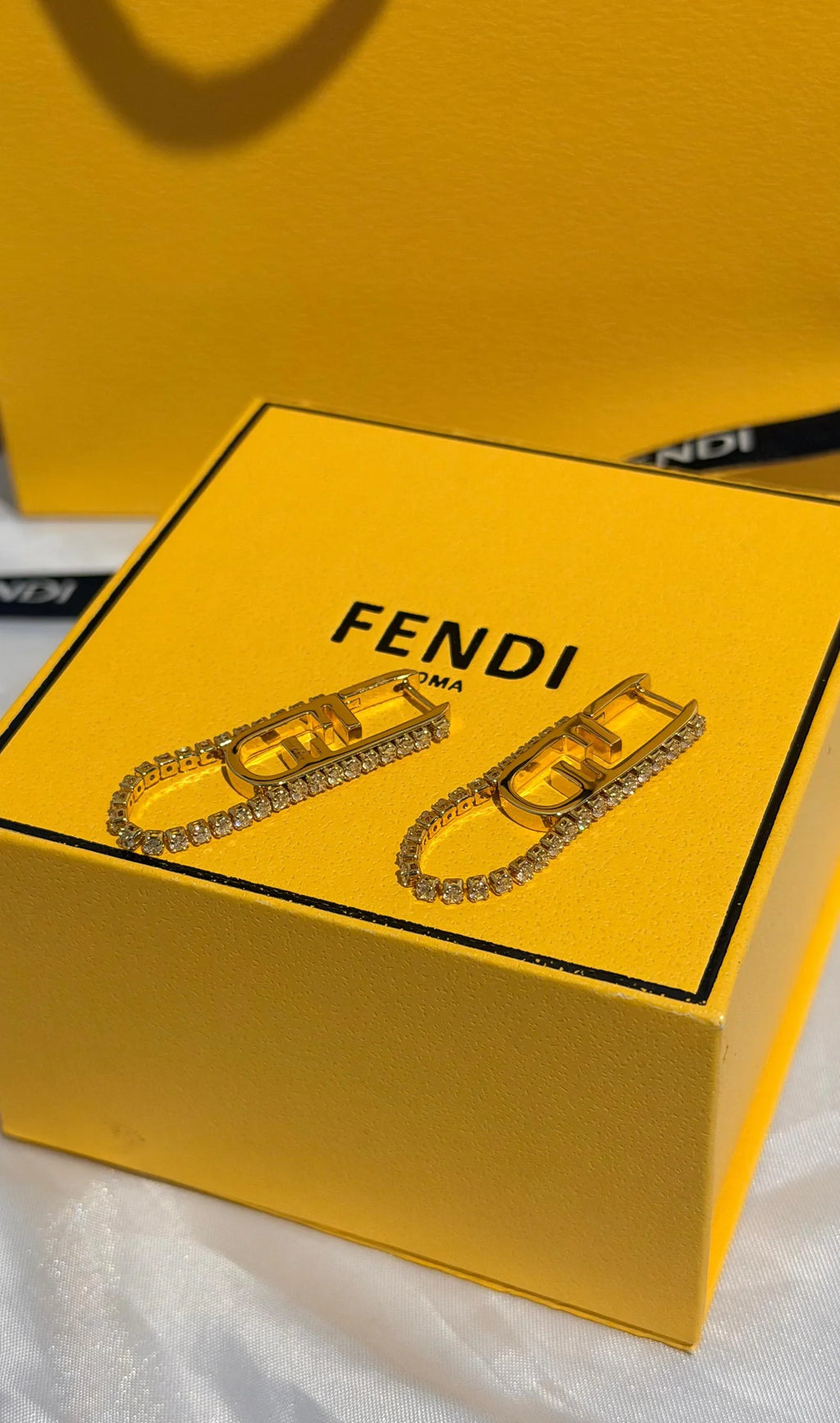 FENDI O'Lock-motif Crystal Earrings | Gold