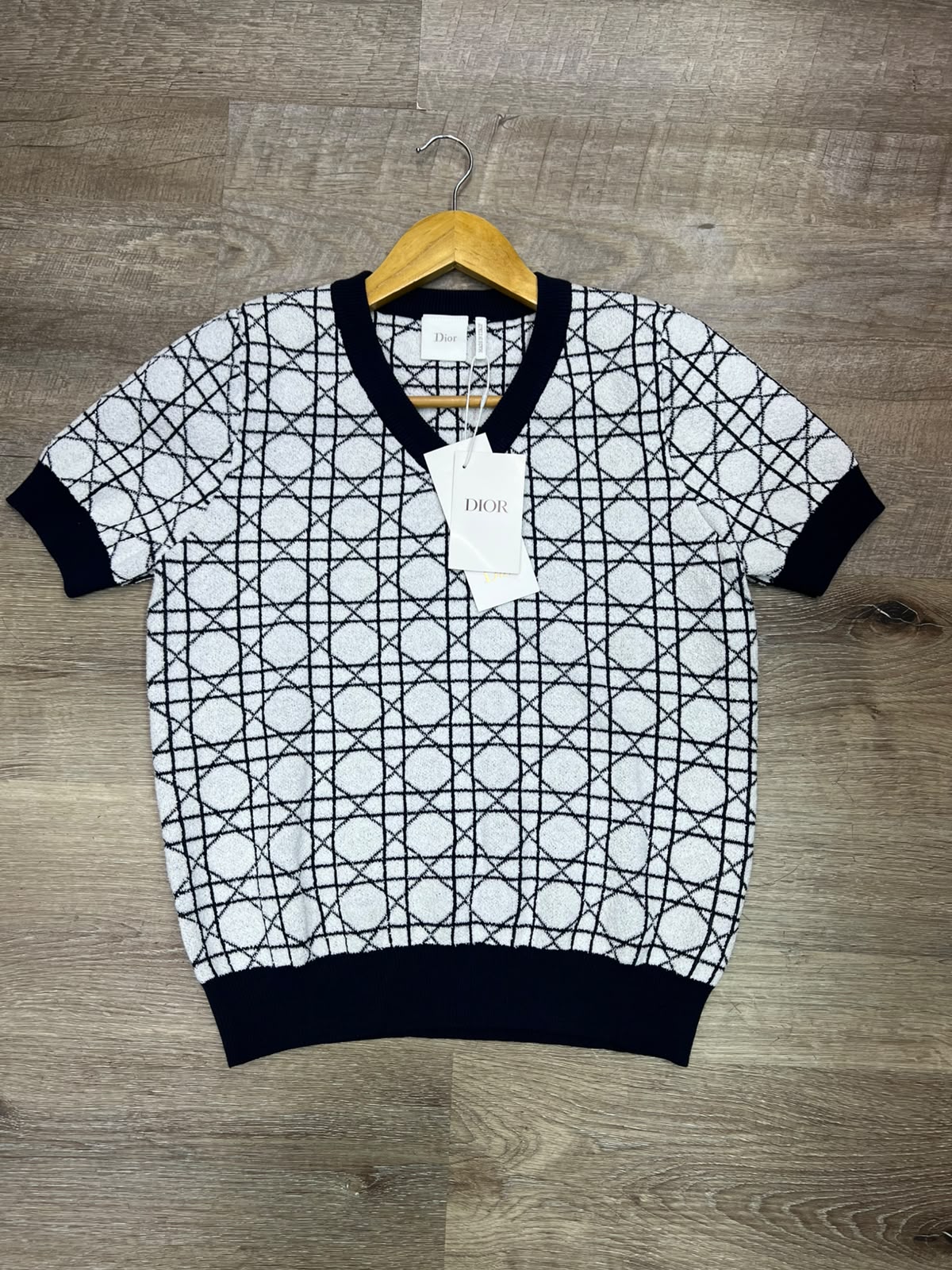 Dior Cannage Jacquard Short-Sleeved V-Neck Sweater