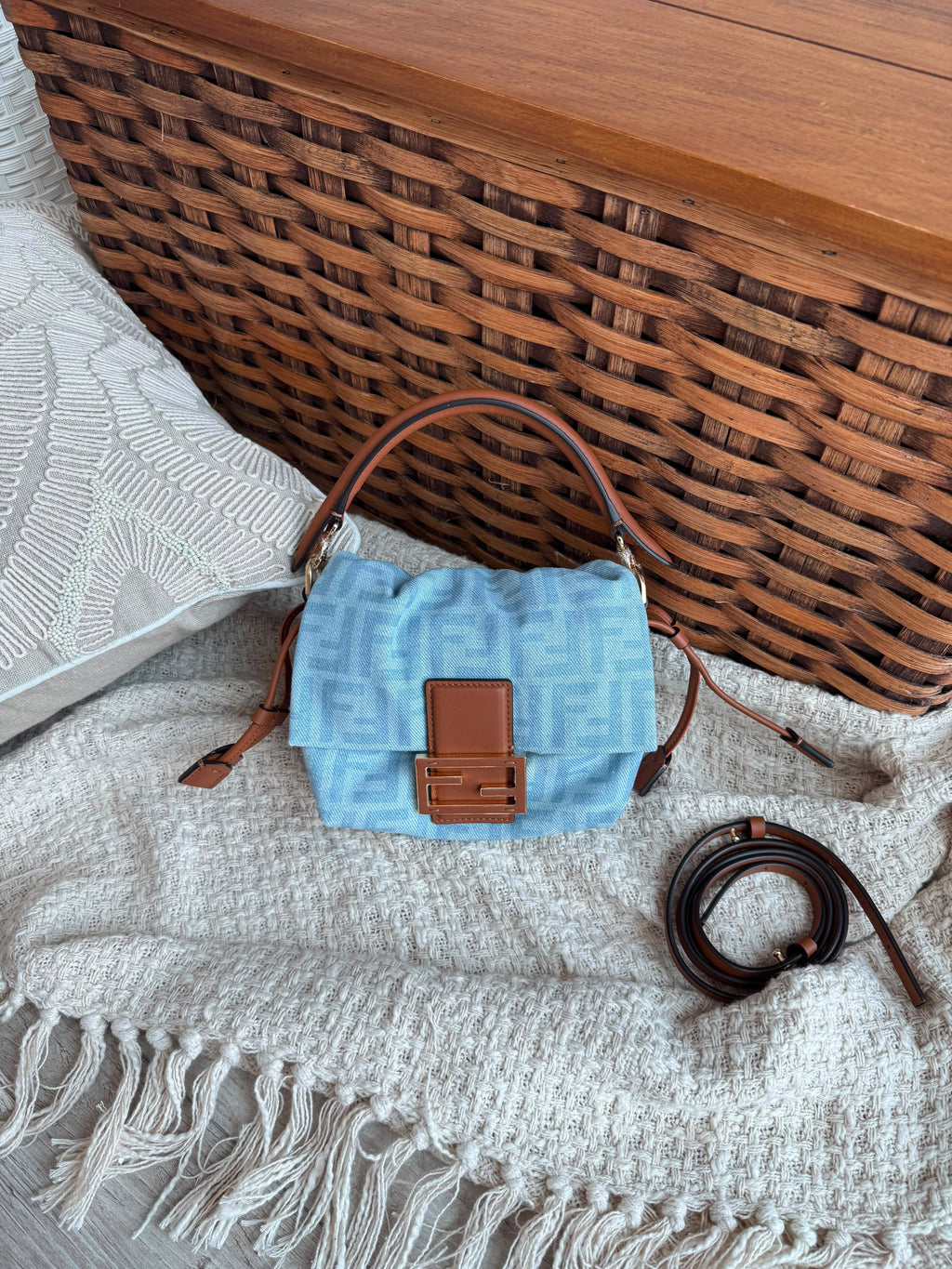 Fendi Baguette Soft / FF Logo Jacquard Shoulder Bag