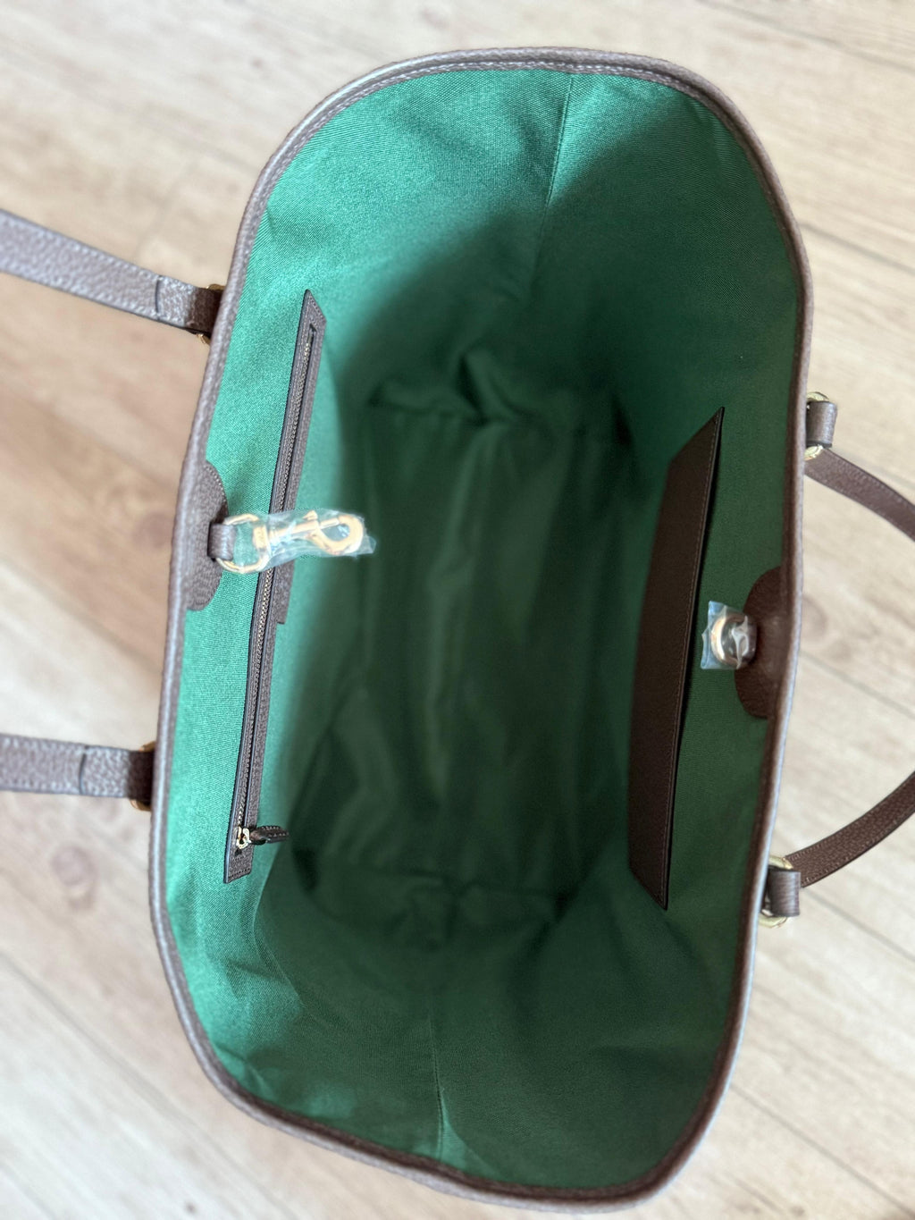 Gucci Ophidia GG Supreme Tote Bag)