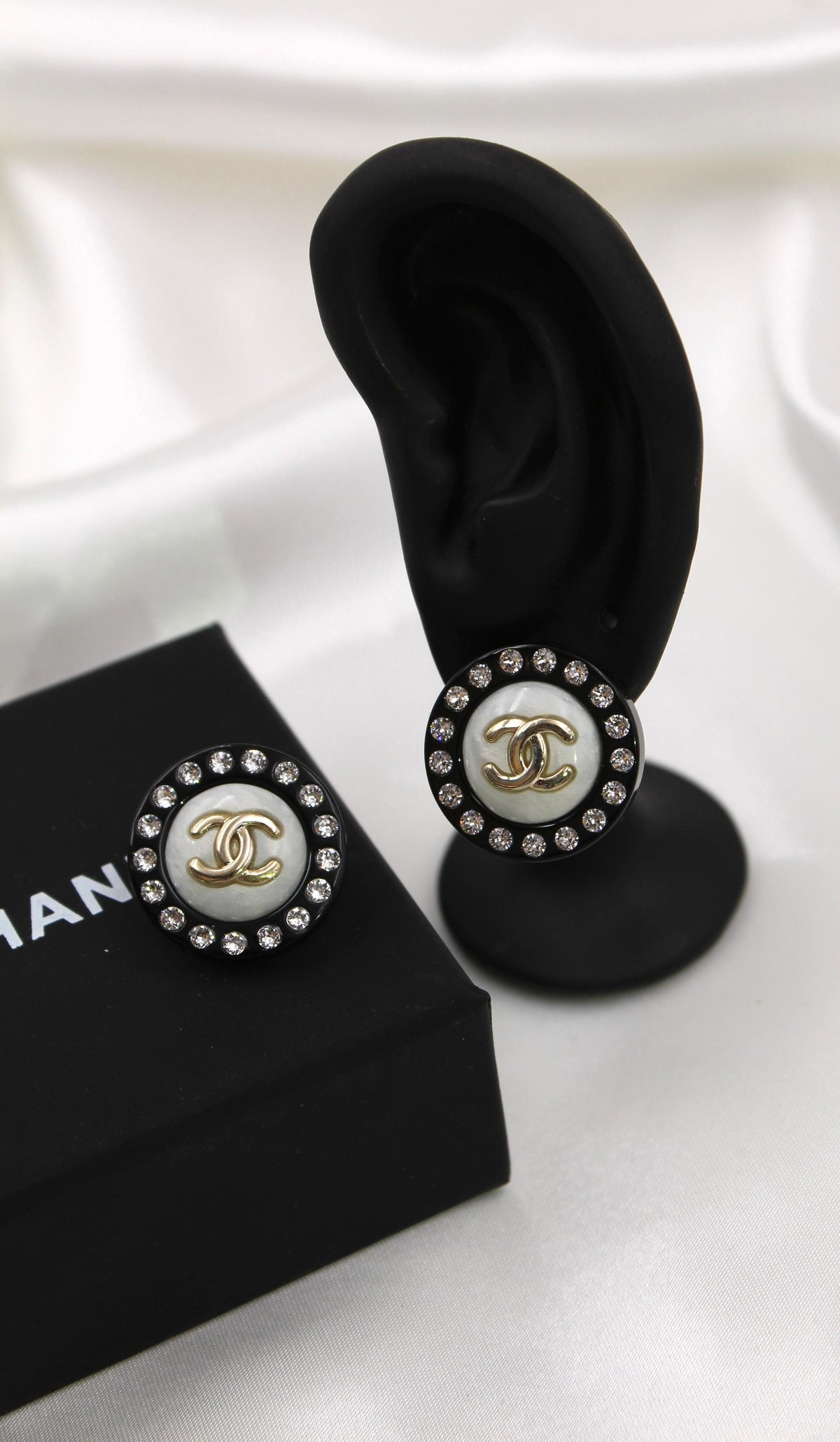 CHANEL – CC Crystal Stud Earrings