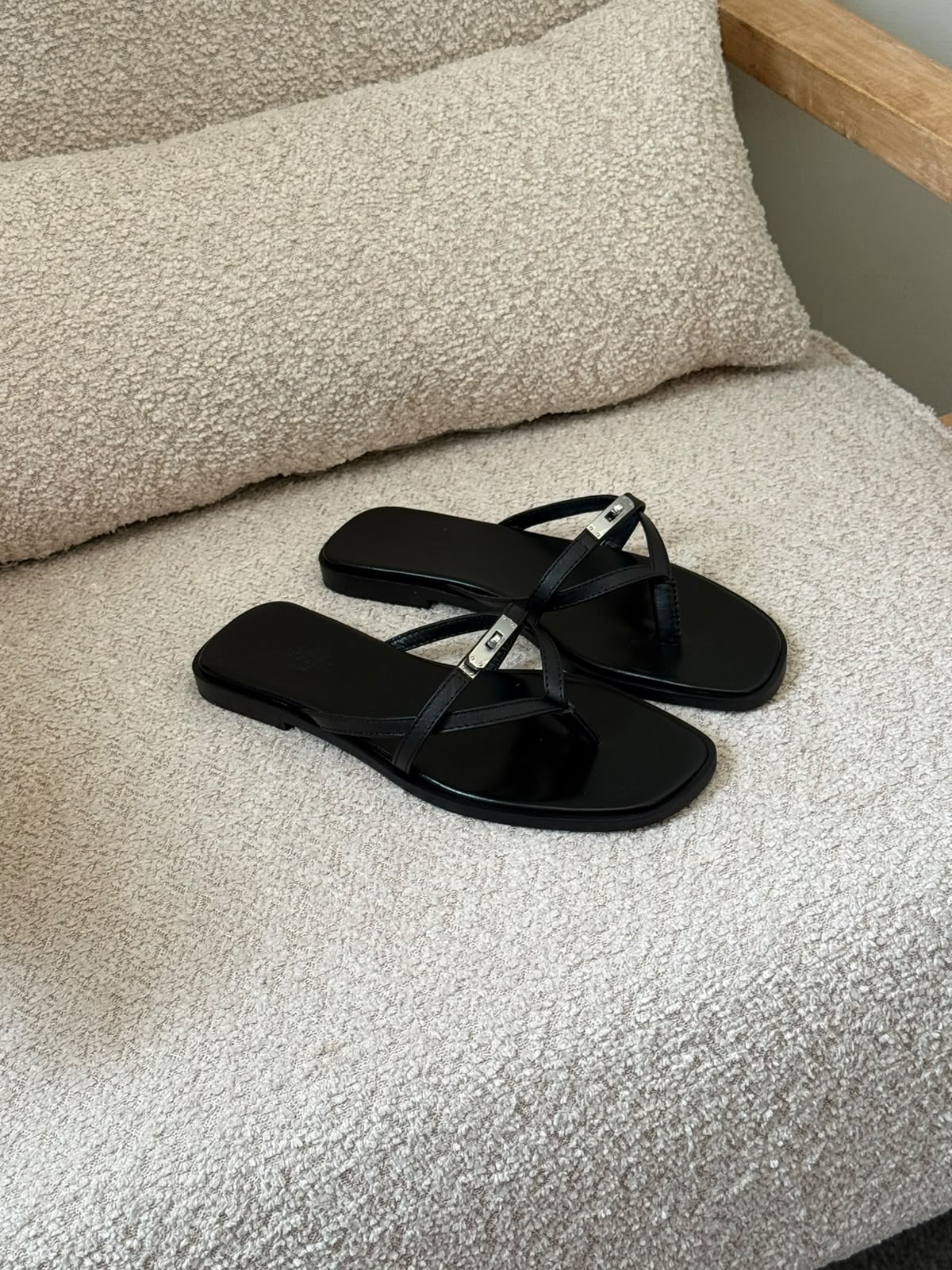 Hermès Strappy Flat Sandals