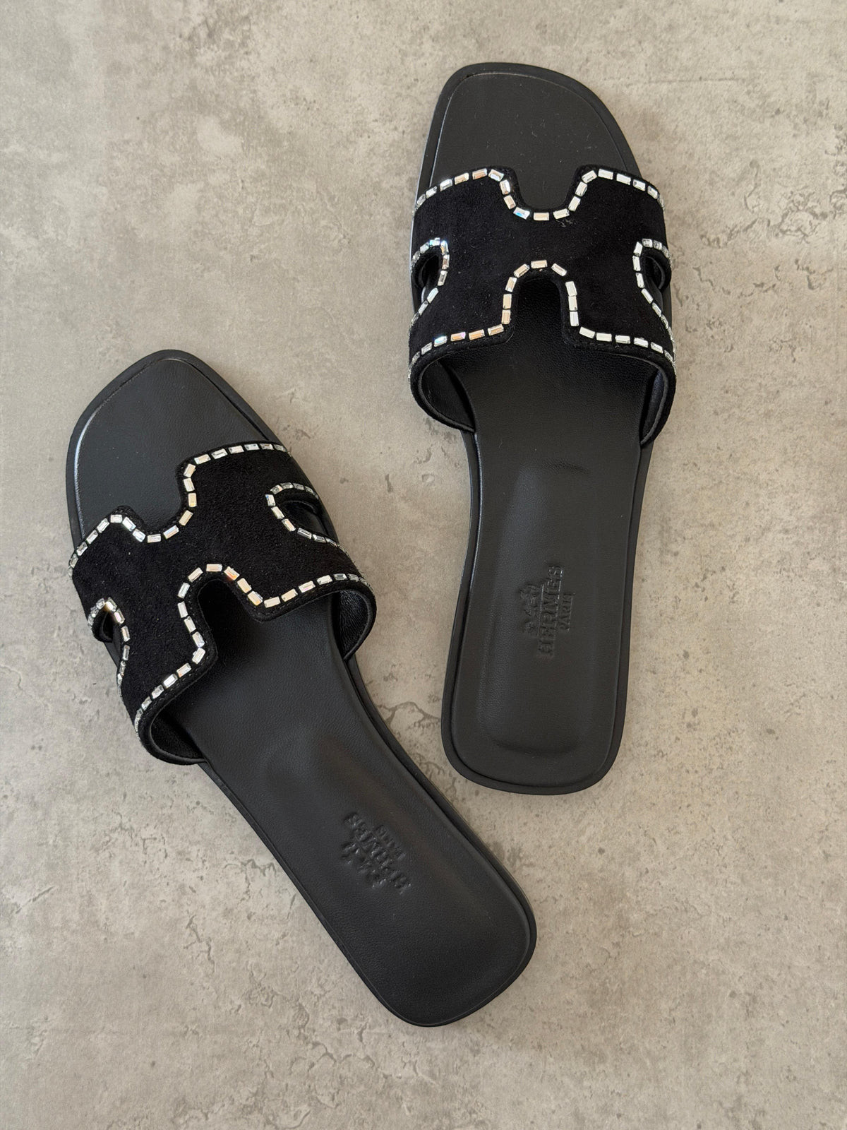 Hermès Oran Suede Flat