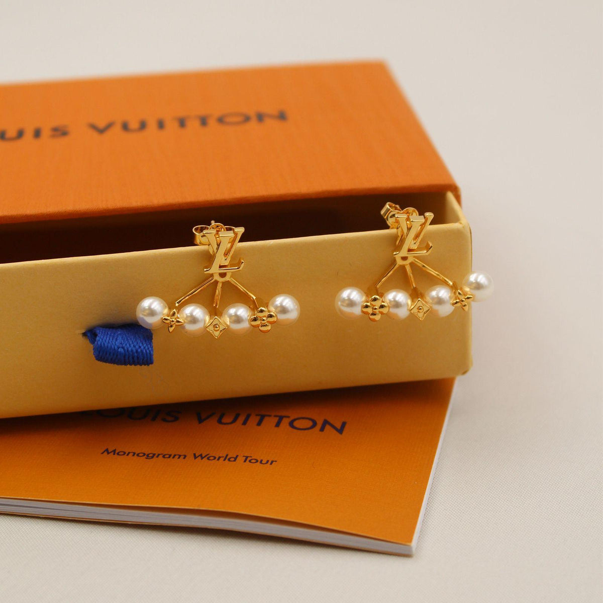 Louis Vuitton LV Pearls Ear Cuff