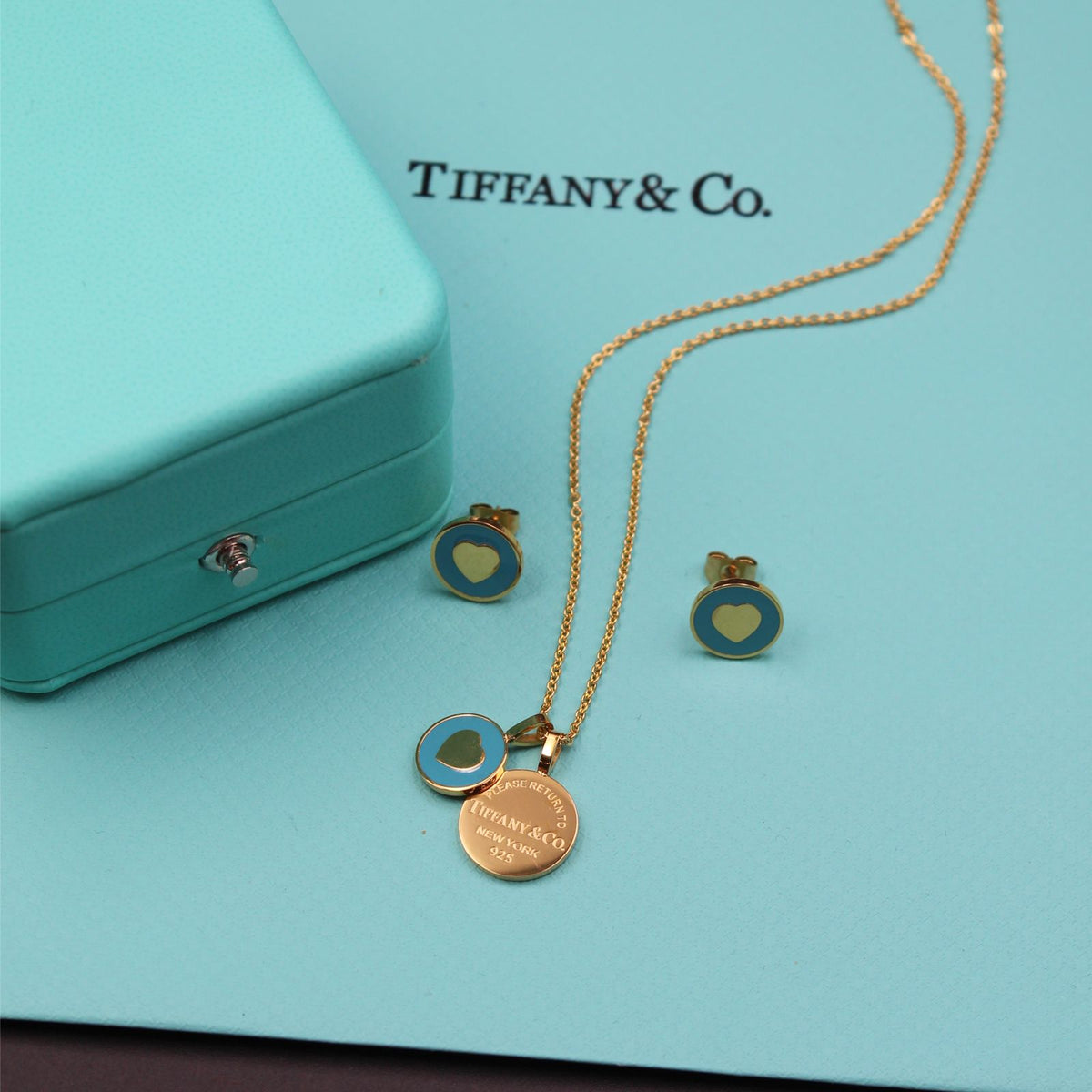 Tiffany & Co. Return to Tiffany Round Tag Pendant Necklace & Earrings Set