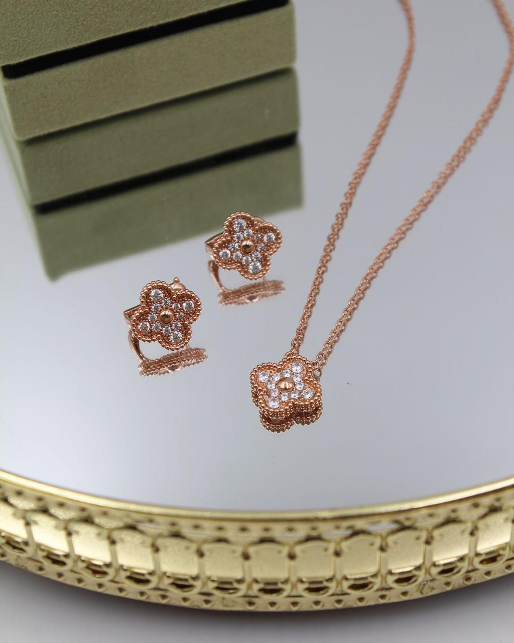 Van Cleef & Arpels Alhambra Motif Jewelry Set