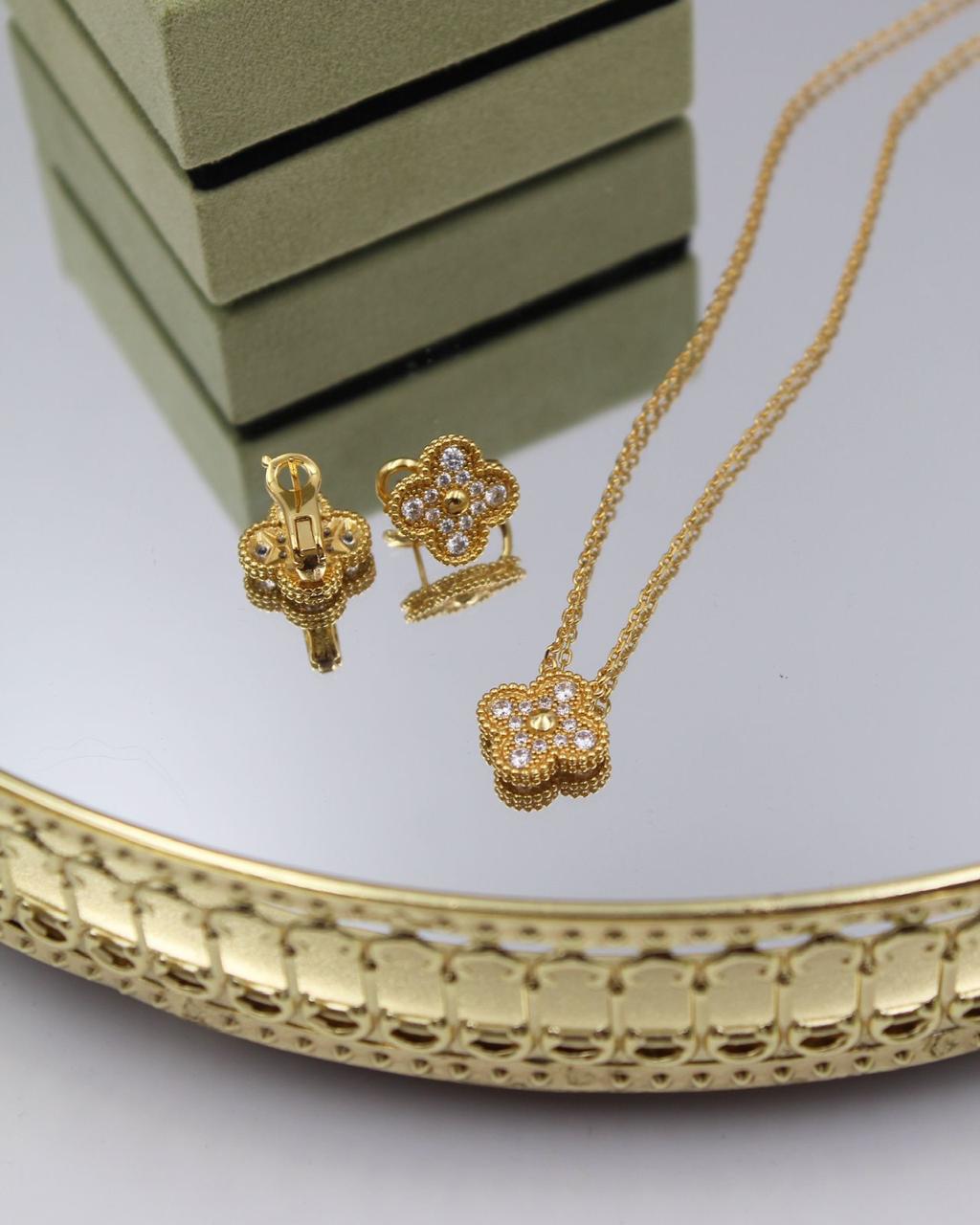 Van Cleef & Arpels Alhambra Motif Jewelry Set