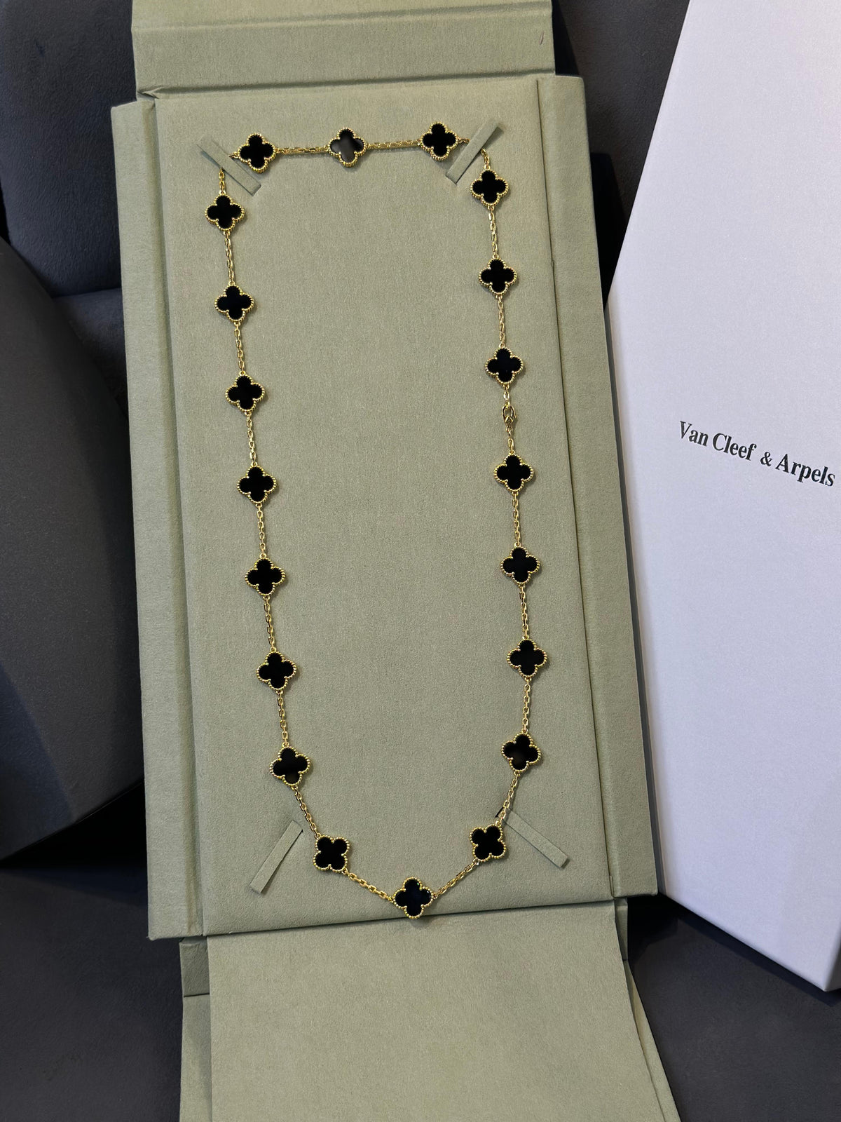 Van Cleef & Arpels Necklace
