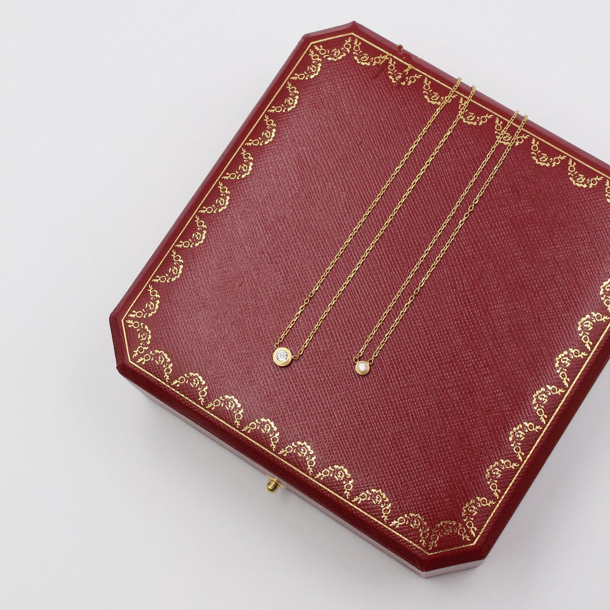 Cartier Round Solitaire Pendant Necklace