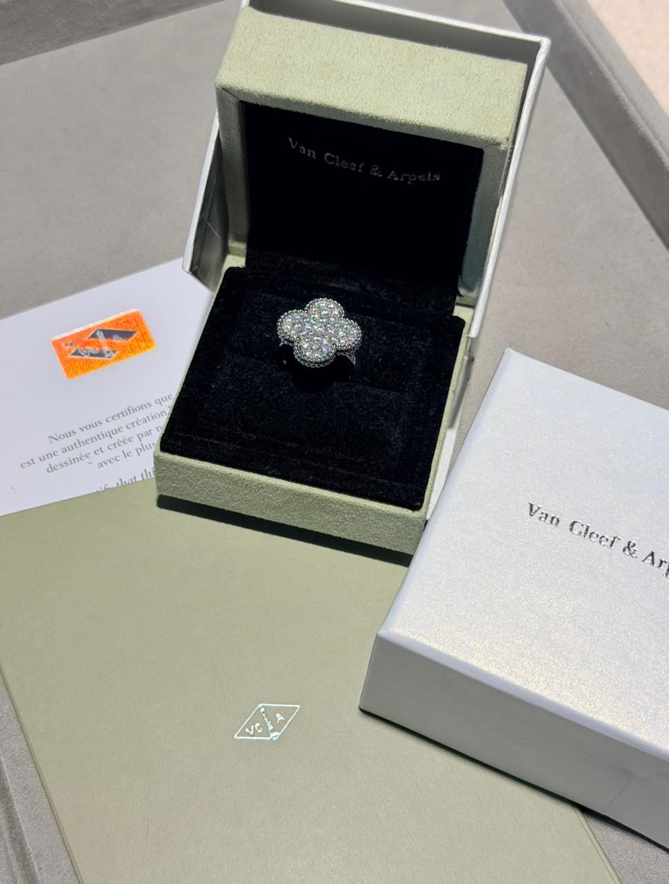 Van Cleef & Arpels ring