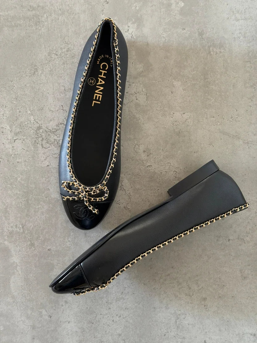 Chanel Ballerinas in Lambskin and Varnished Calfskin