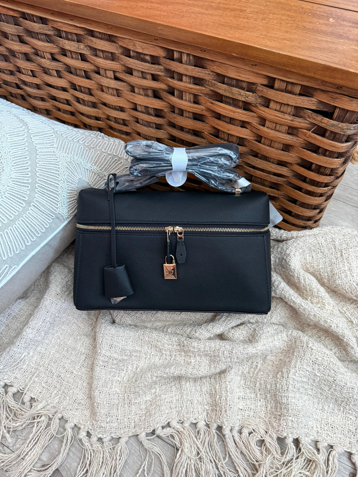 Loro Piana Extra Bag L23