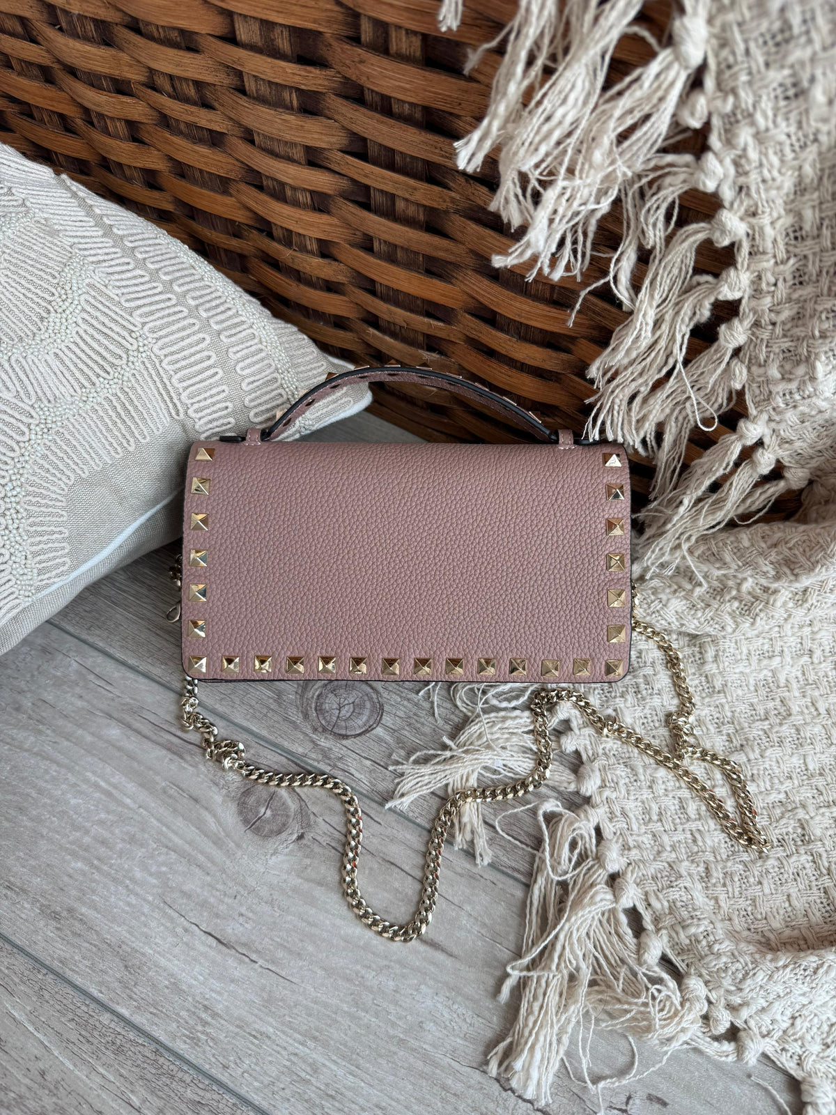 Valentino Rockstud