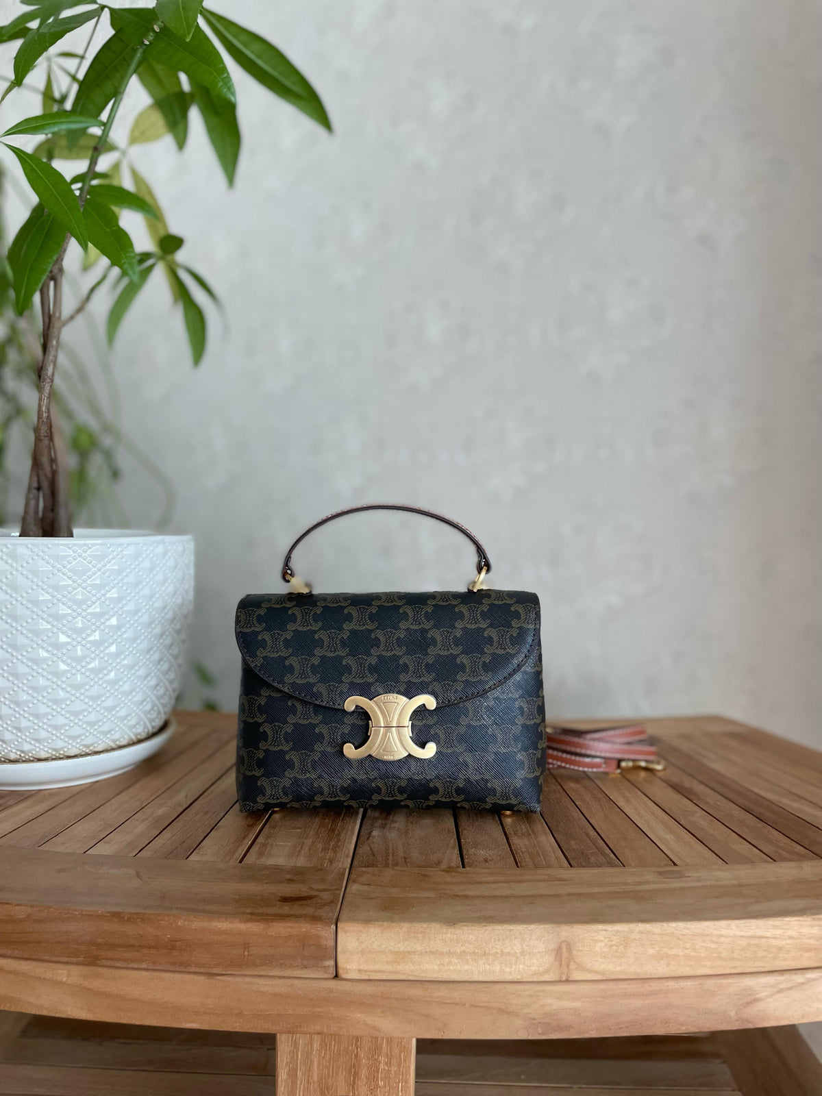 Celine Classique Triomphe
