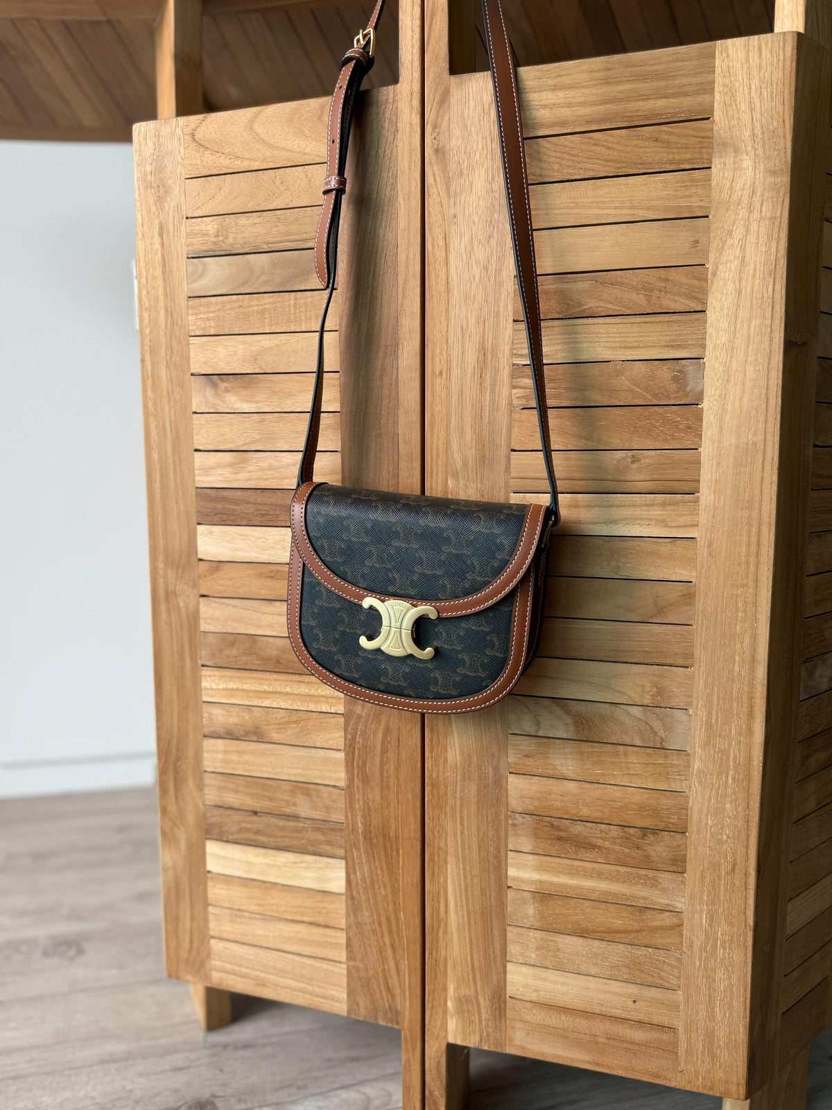 Celine Besace Triomphe Bag