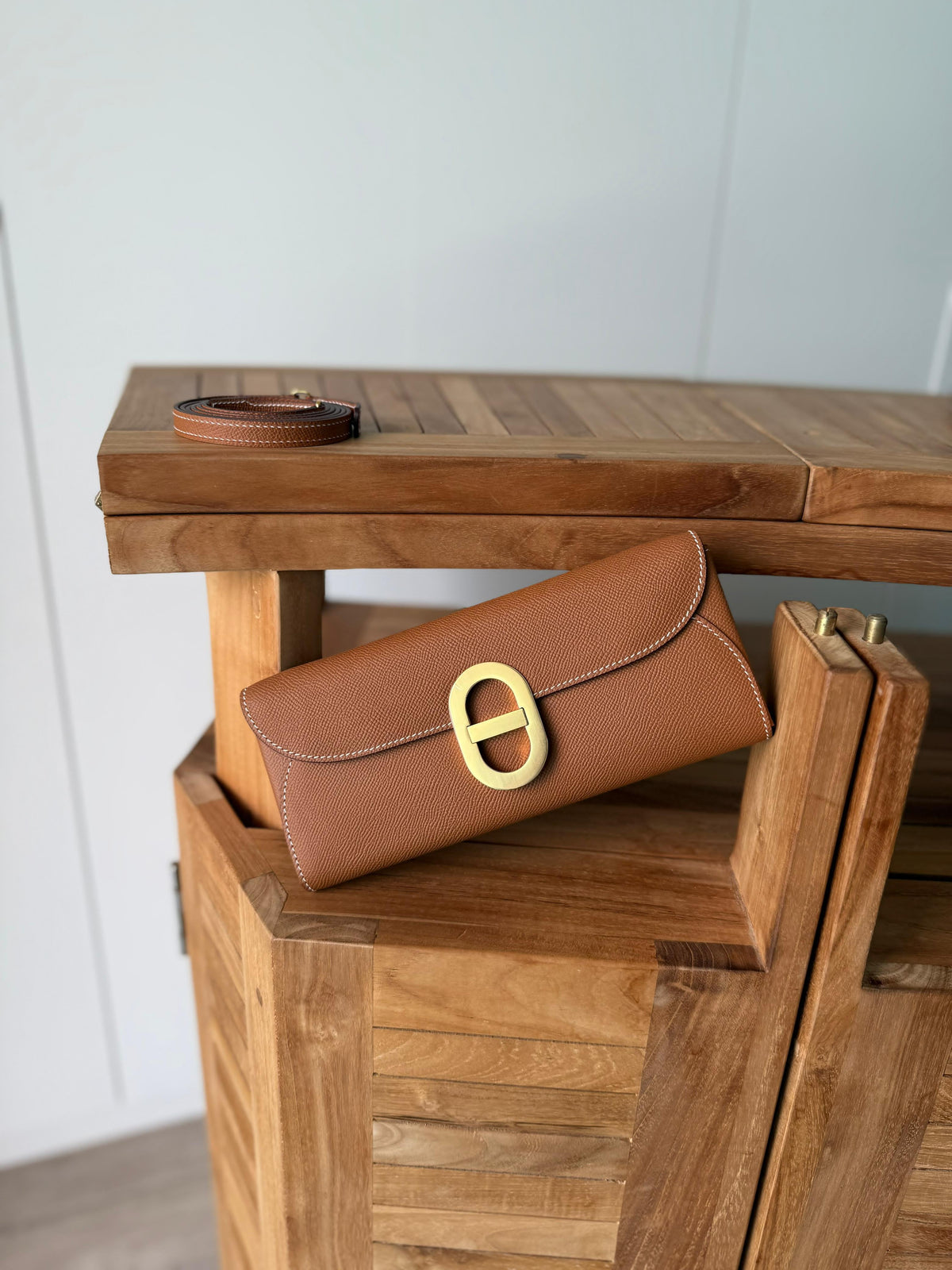 Dior 30 Montaigne To Go Wallet / Clutch.
