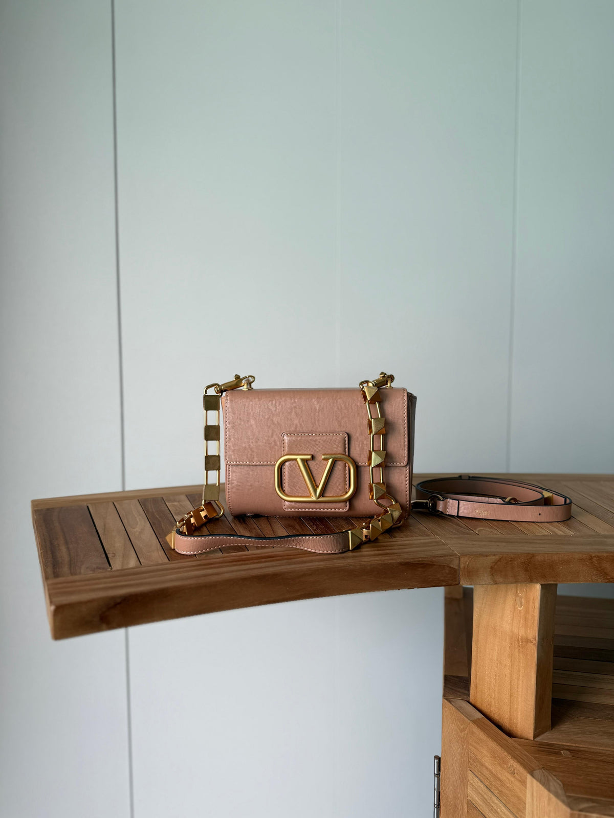 Valentino Garavani Locò / VLogo Signature Shoulder Bag