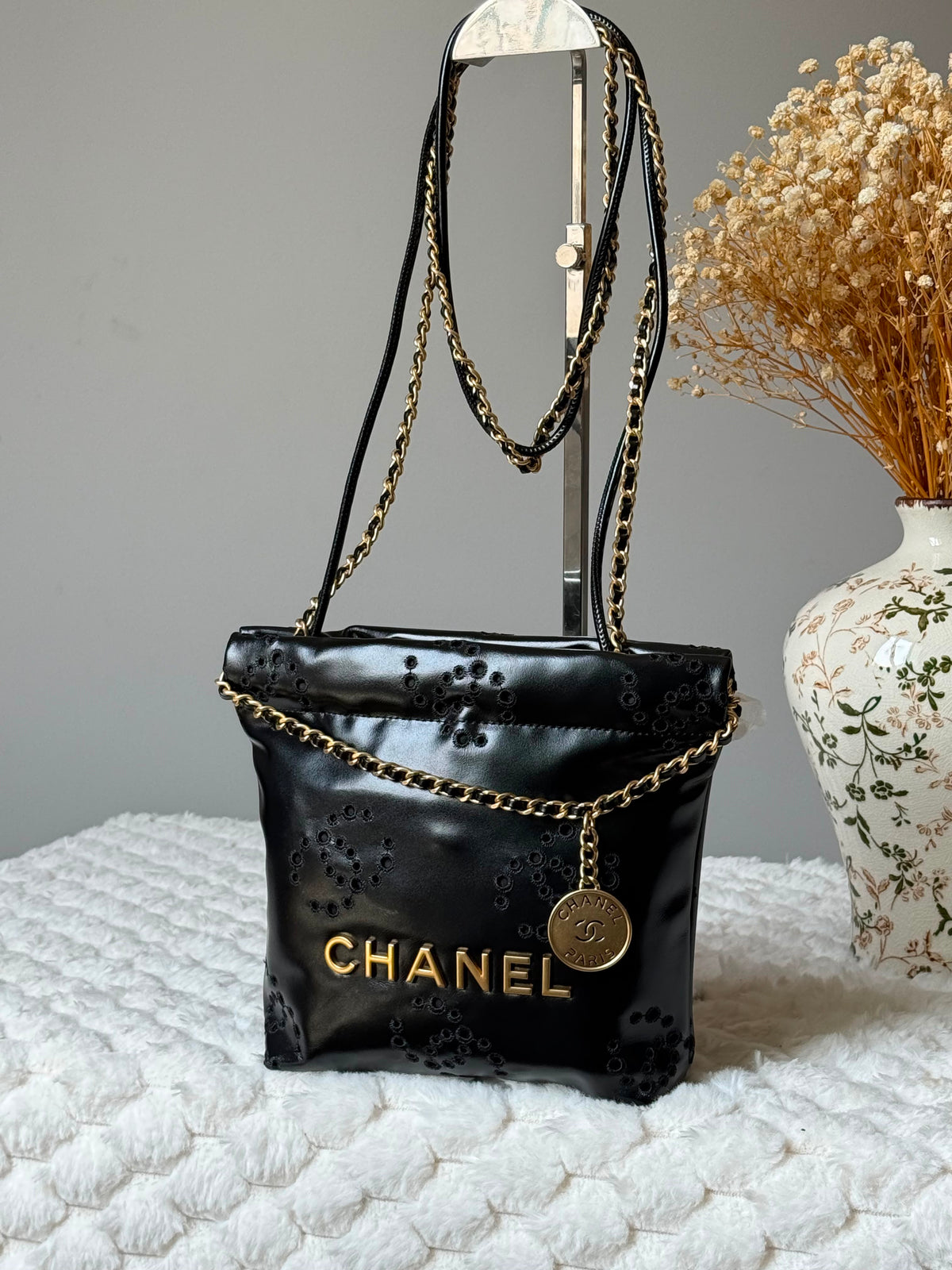 Chanel Shoulder Bag Size 18 CM