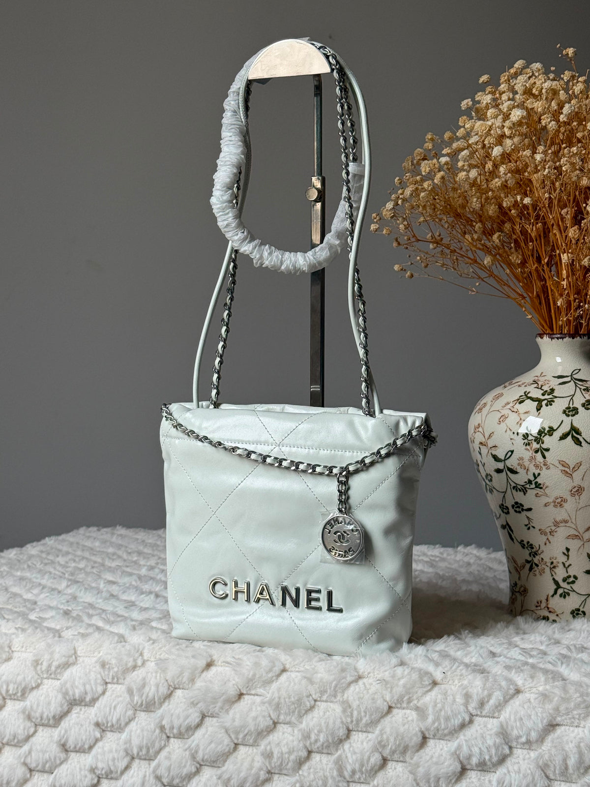 Chanel Shoulder Bag Size 18 CM