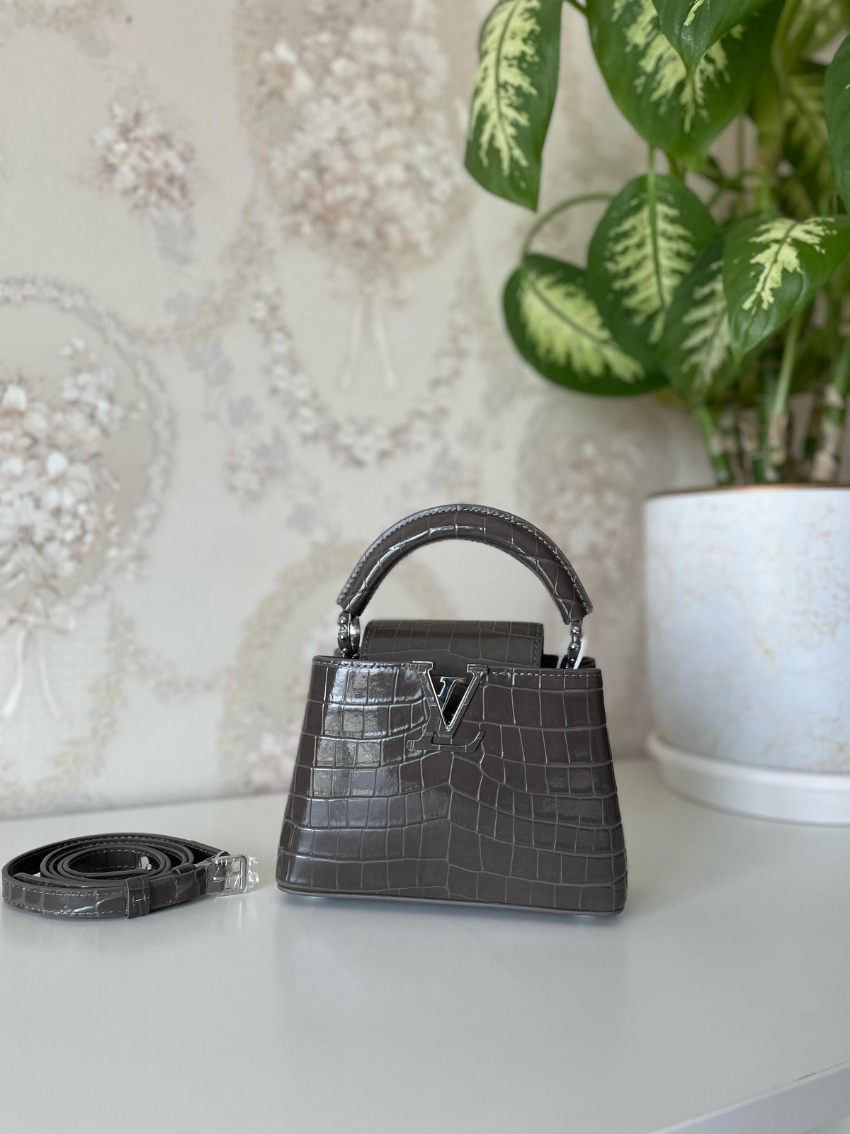 Louis Vuitton Capucines Mini Bag