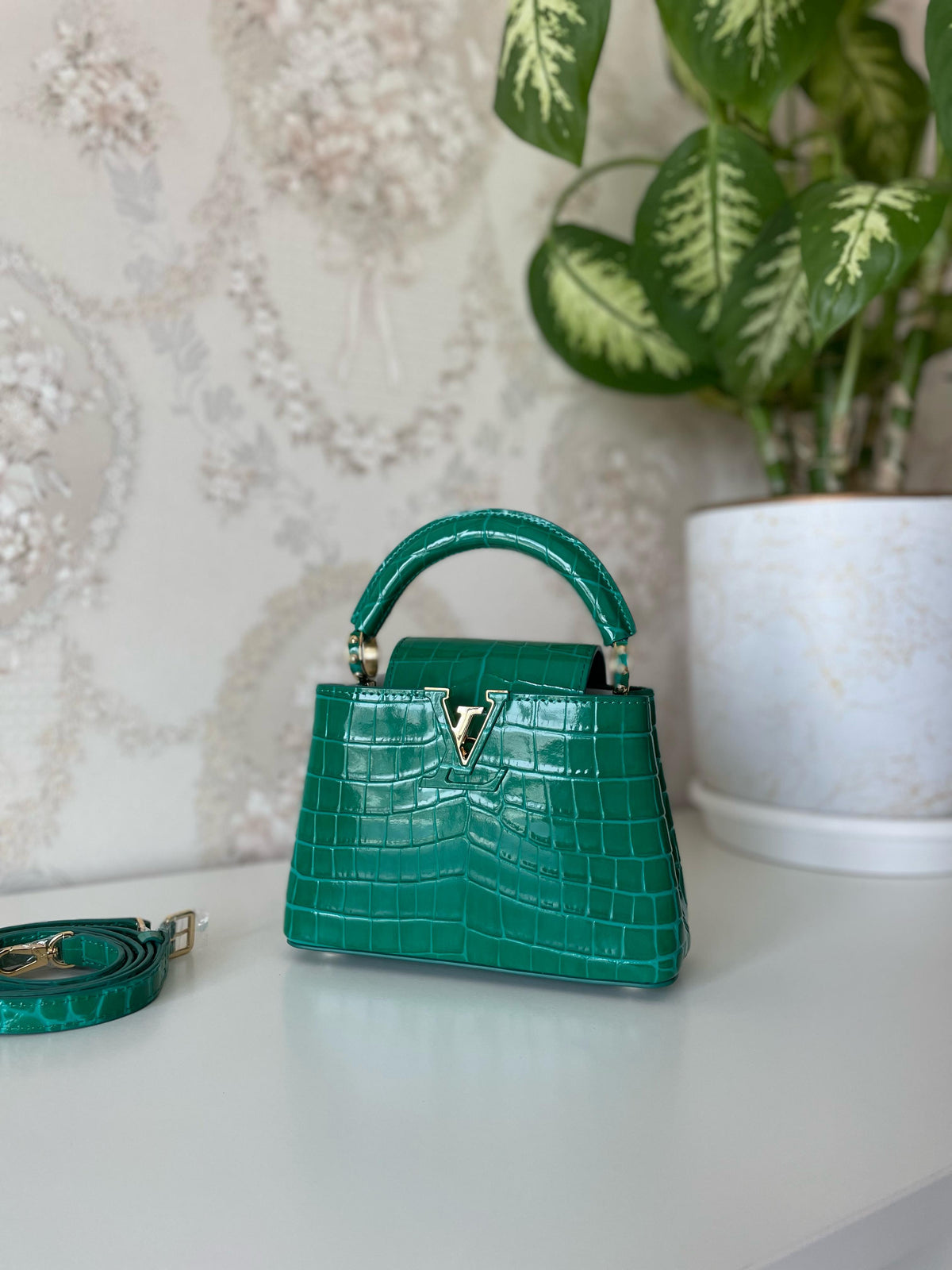 Louis Vuitton Capucines Mini Bag