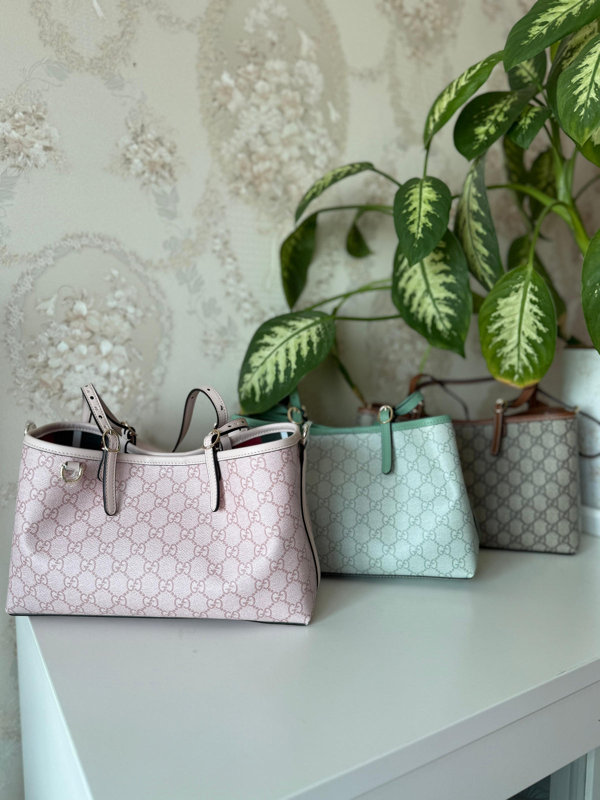 Gucci GG Tote Bags
