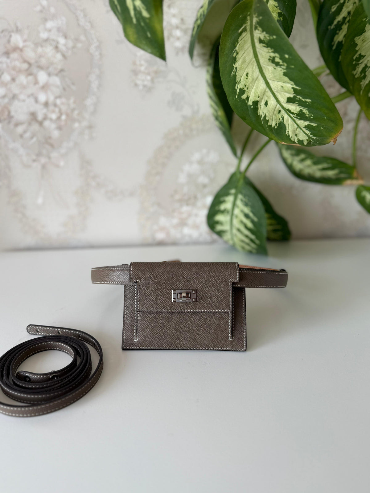 Hermès Kelly Belt Bag / To Go)
