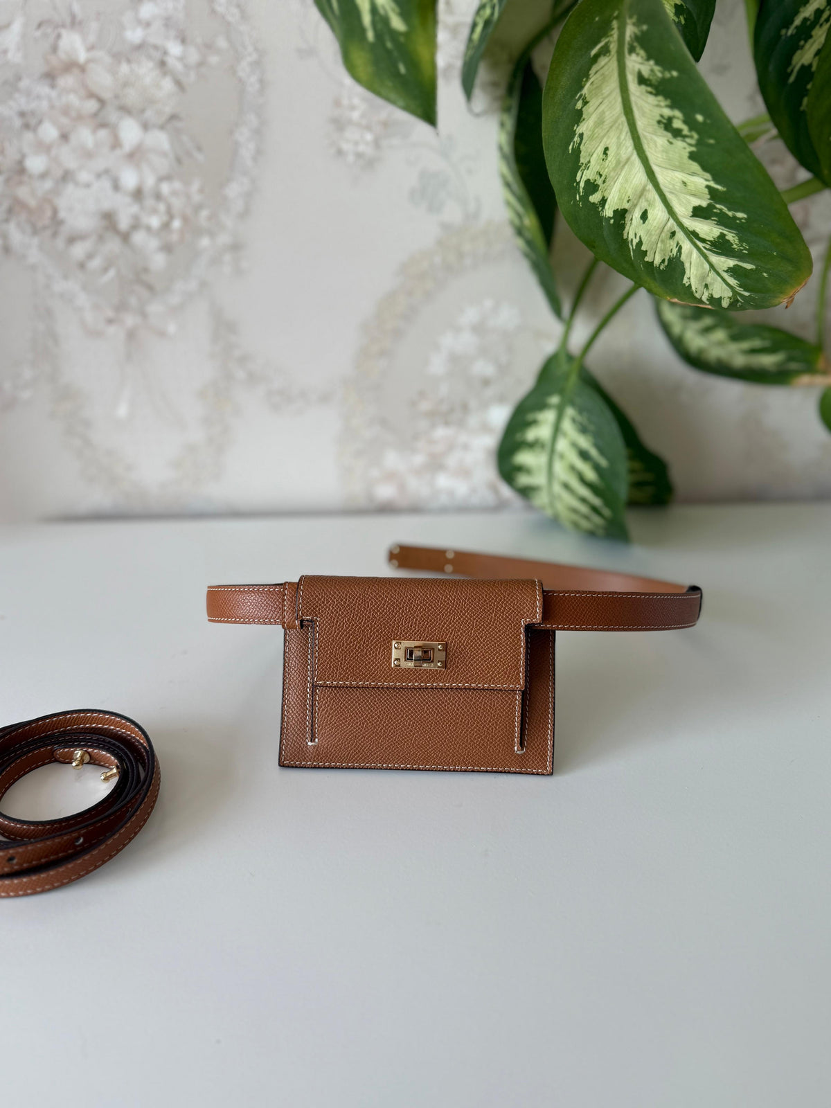 Hermès Kelly Belt Bag / To Go)