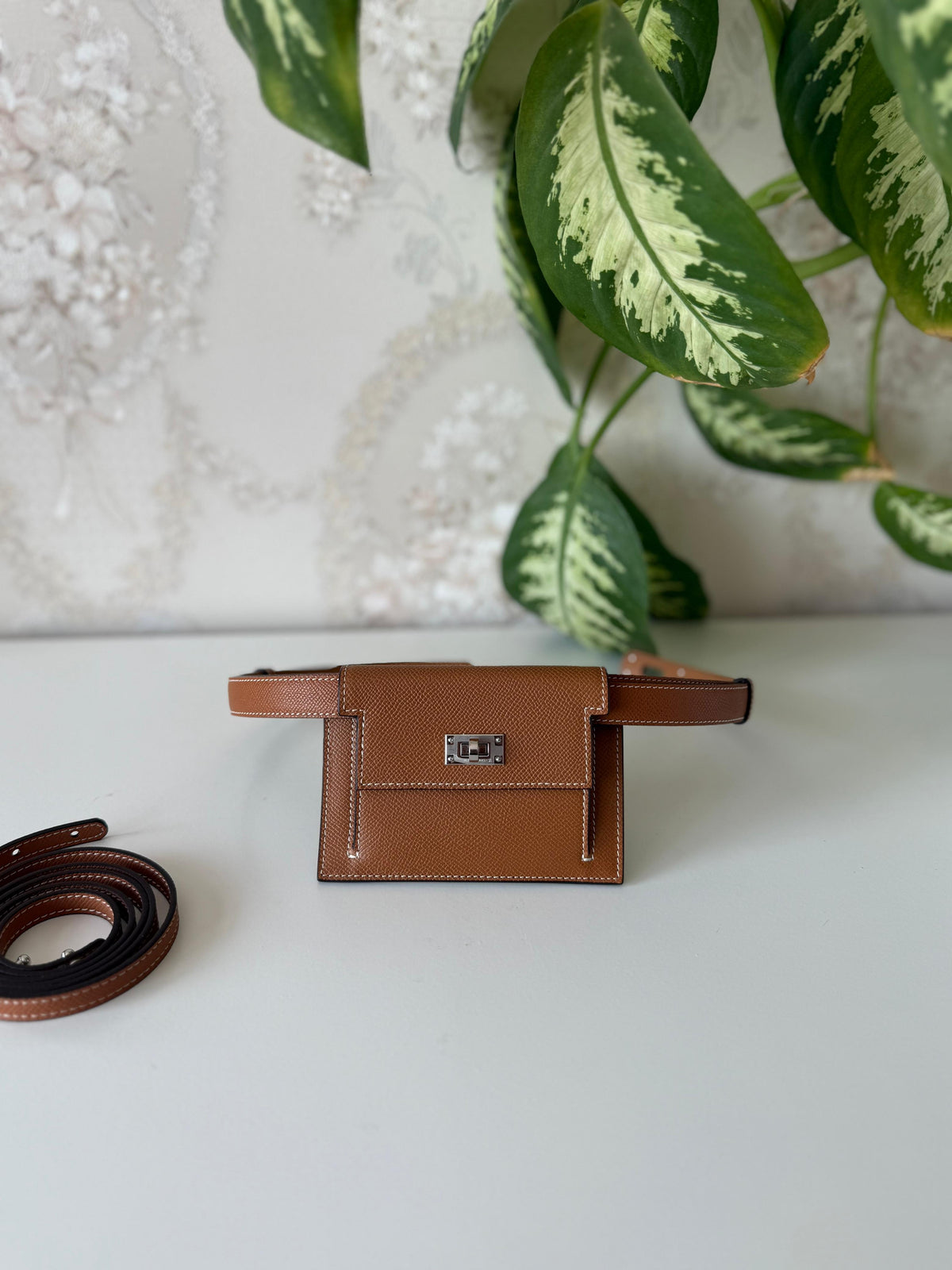 Hermès Kelly Belt Bag / To Go)