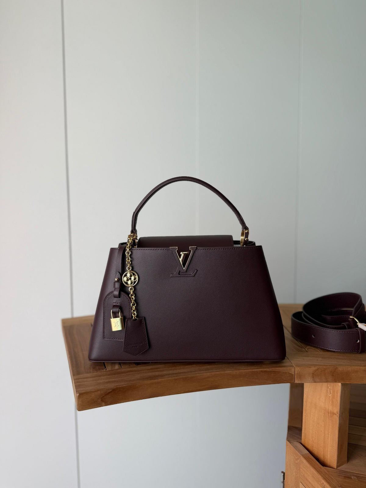 Louis Vuitton Capucines MM