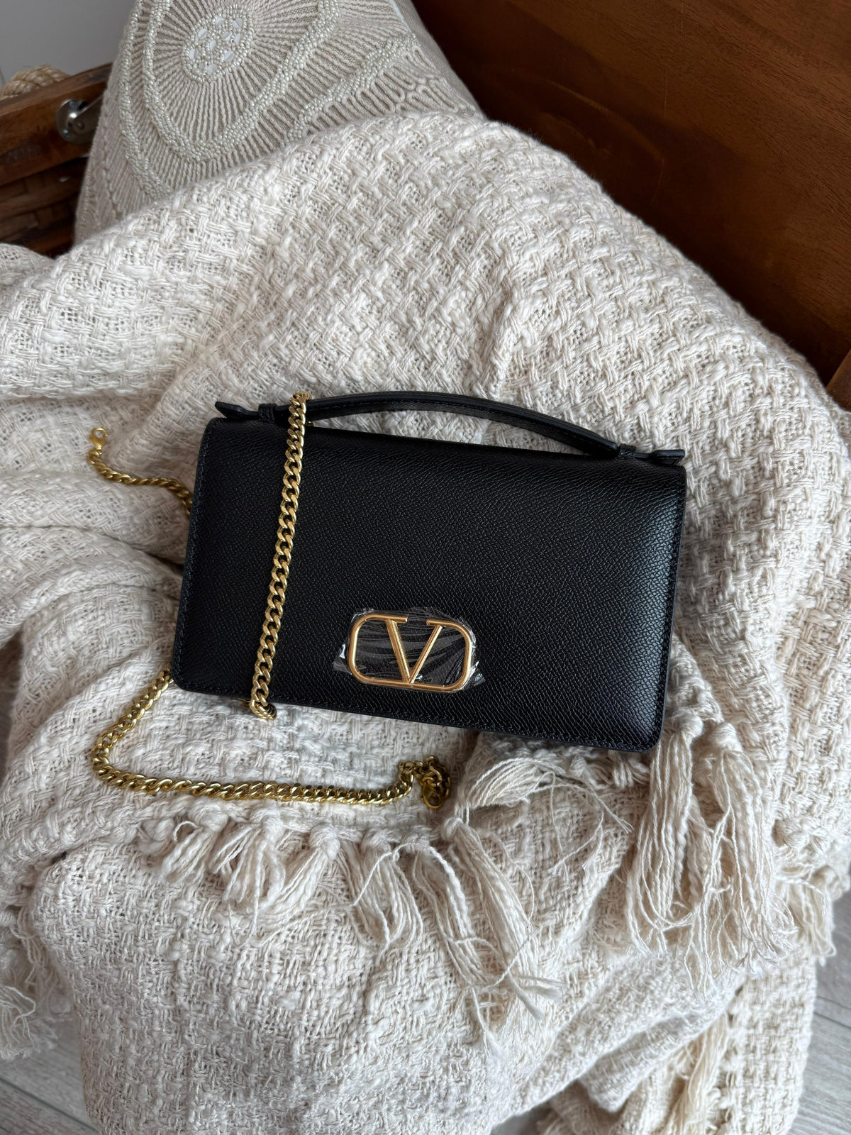 Valentino Garavani Locò / Crossbody Bag)