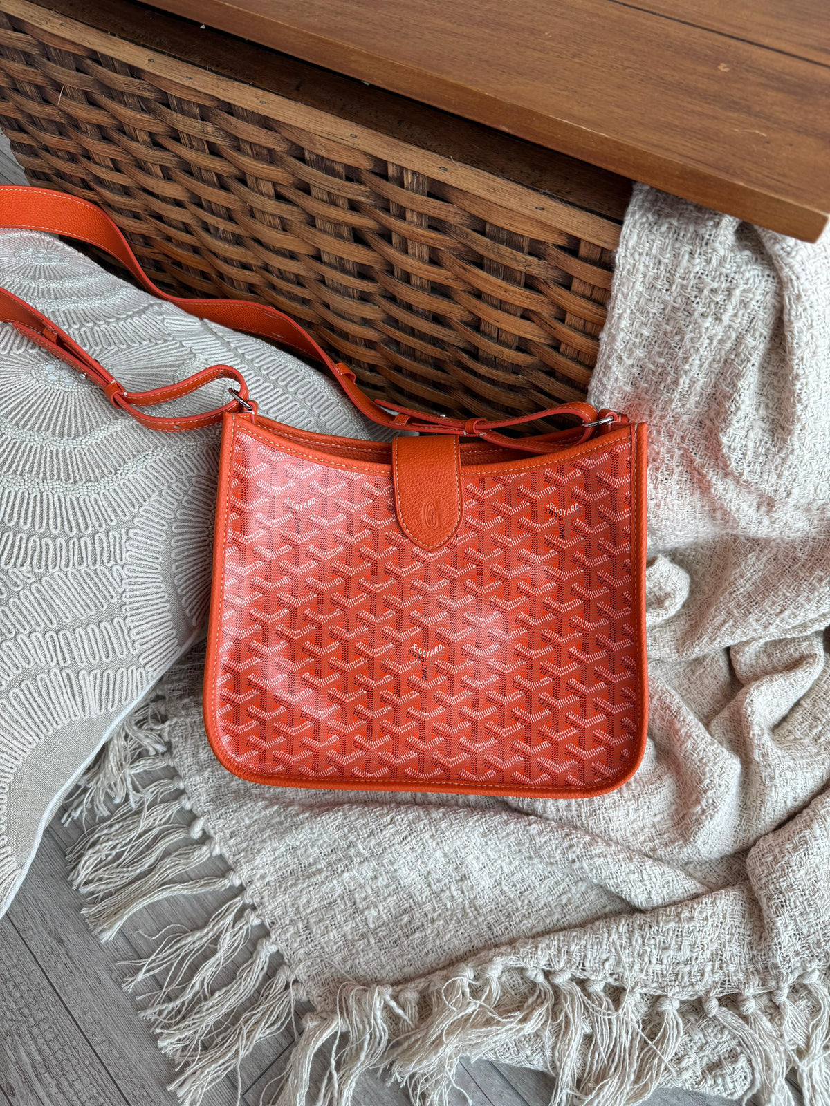 Goyard Crossbody / Shoulder Bag