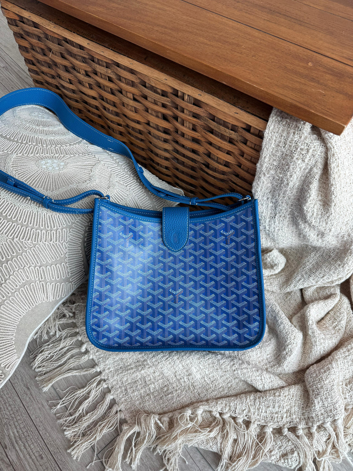 Goyard Crossbody / Shoulder Bag