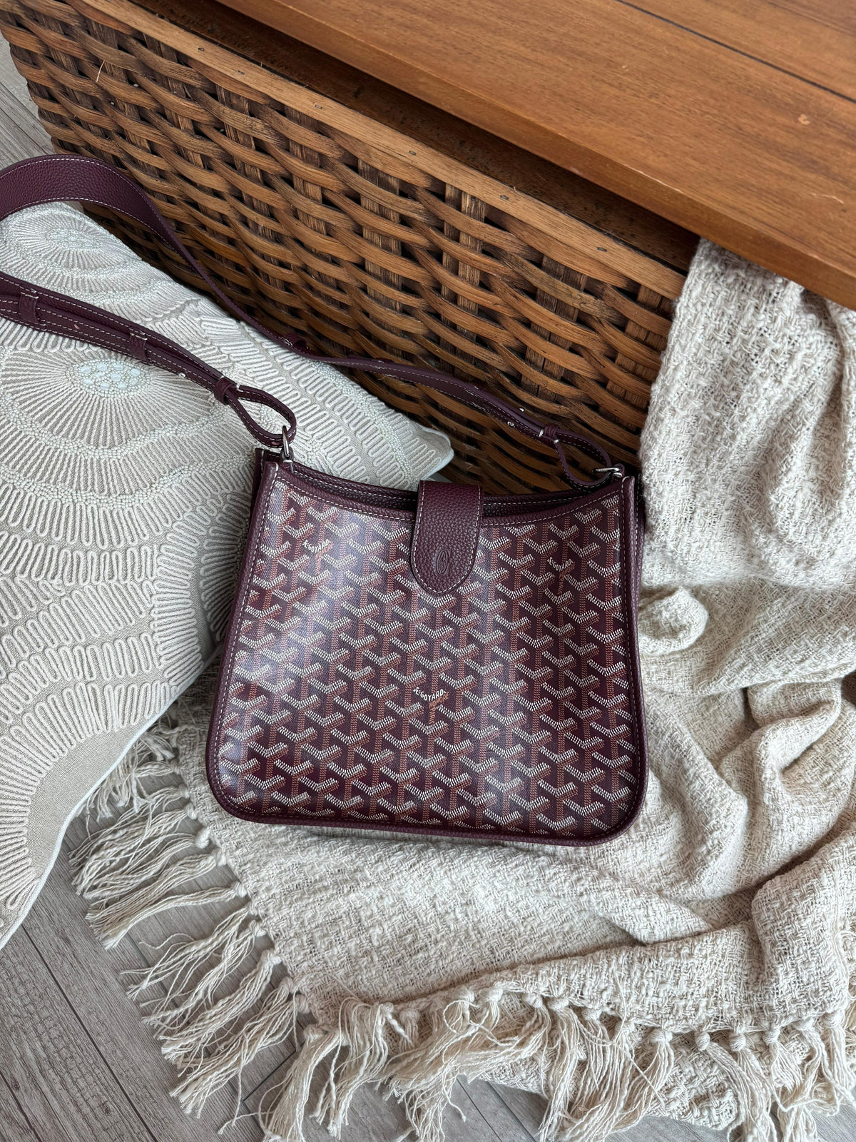 Goyard Crossbody / Shoulder Bag