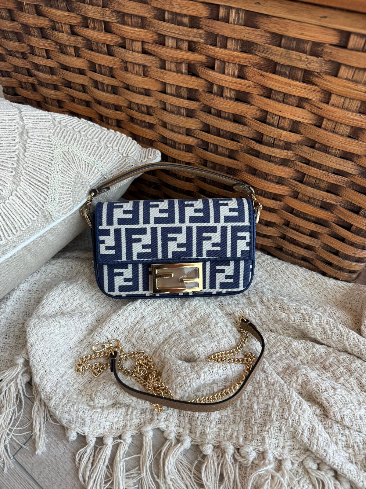 Fendi Baguette / Chain Wallet