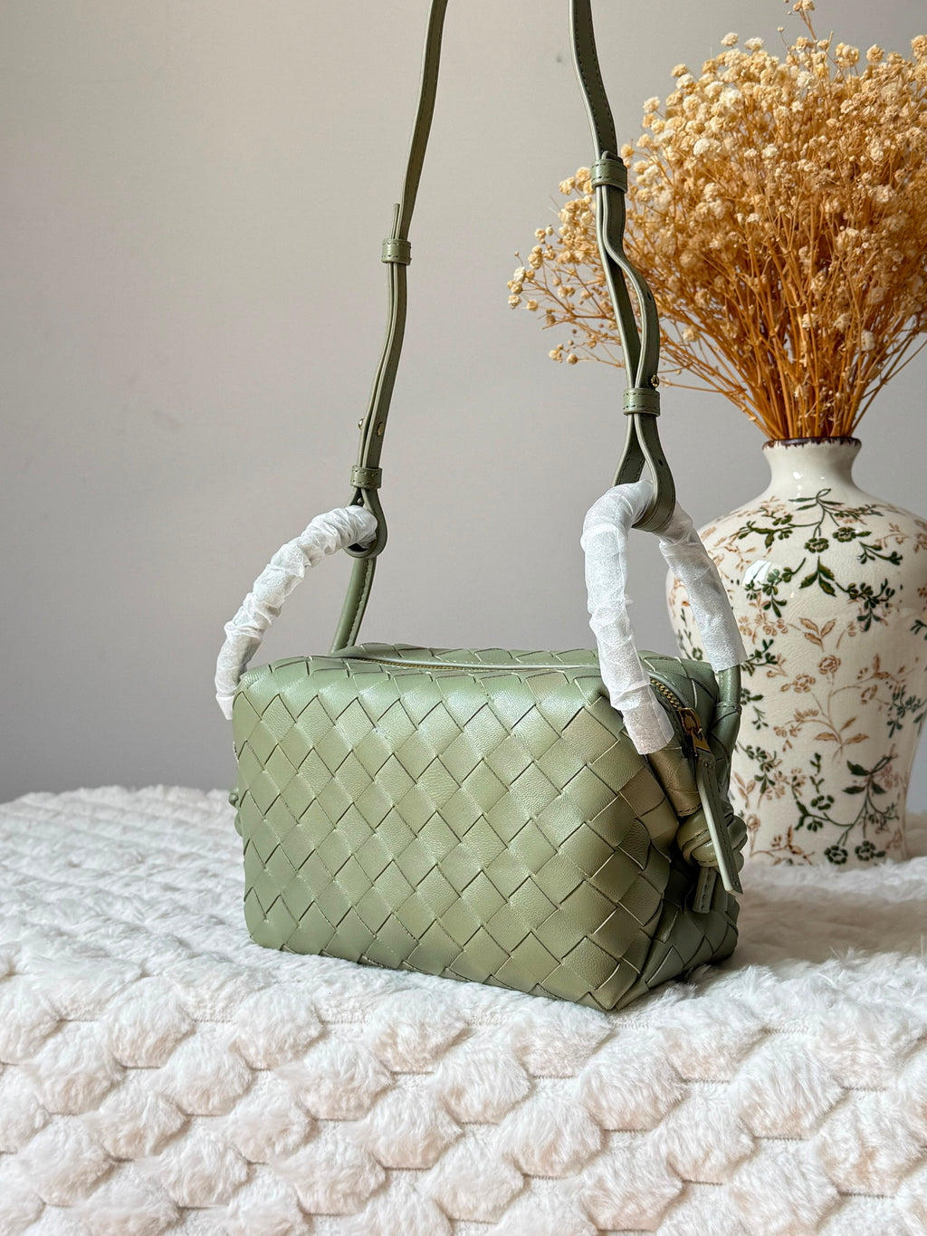 Bottega Veneta Intrecciato Woven Tote/Crossbody Bag with Pouch