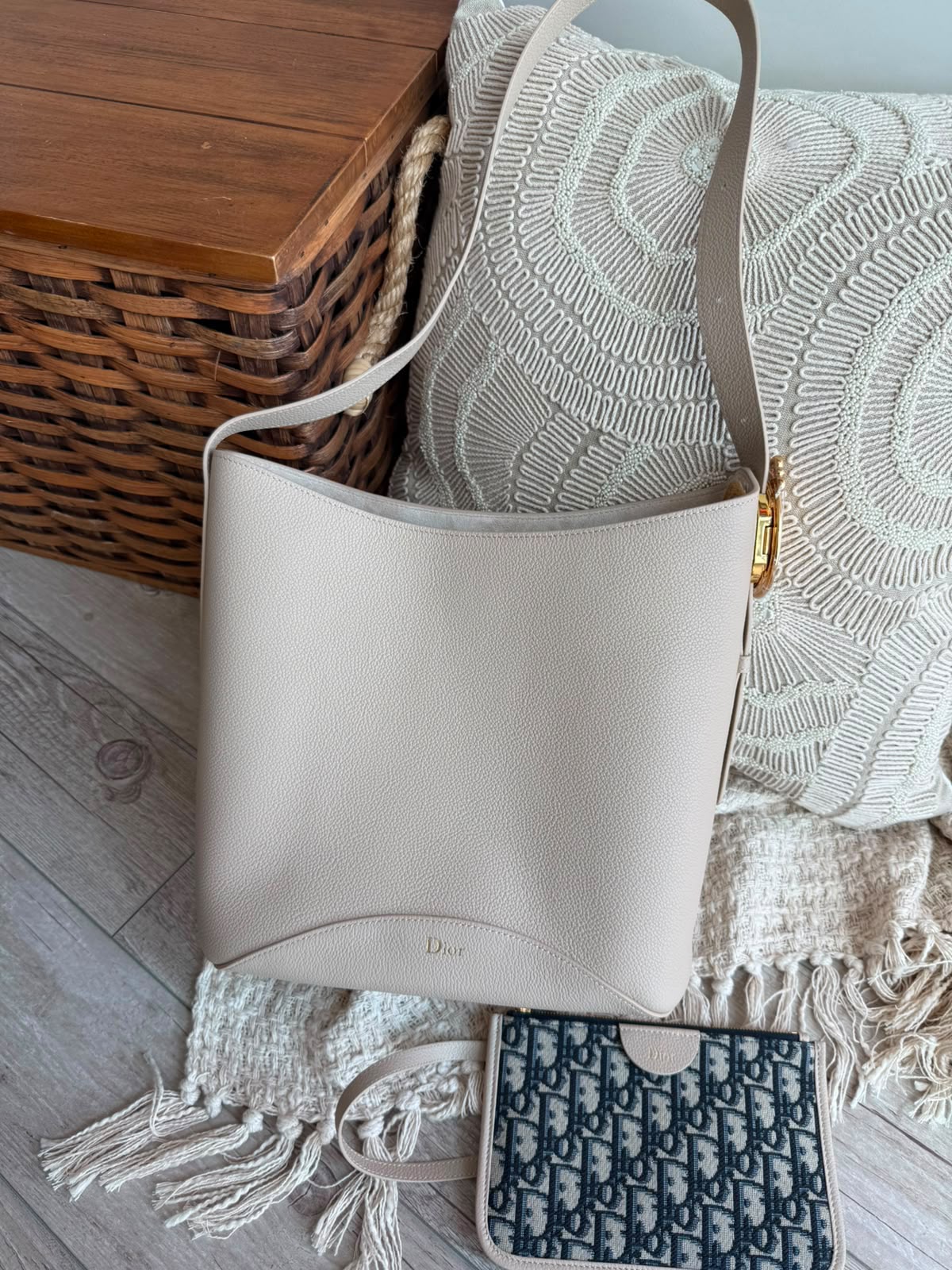 Dior Bucket Bag / Dior Vibe Bucket Bag