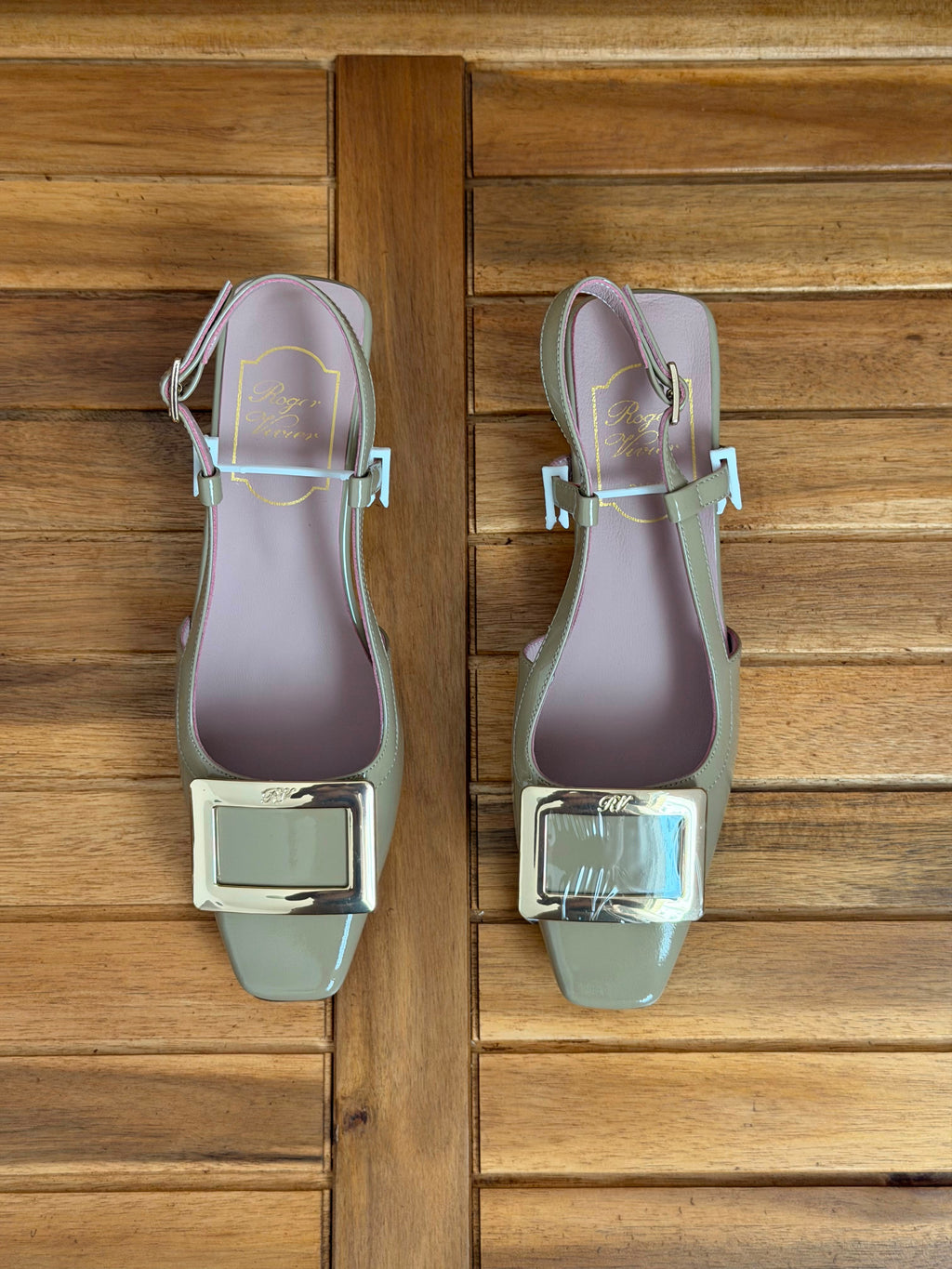 Roger Vivier Belle Vivier Metal Buckle Slingback Pumps
