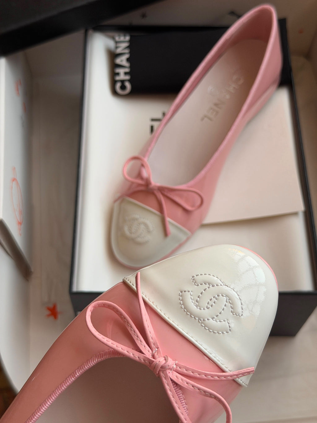Chanel Patent Calfskin Two-Tone Ballet Flats with CC Logo
