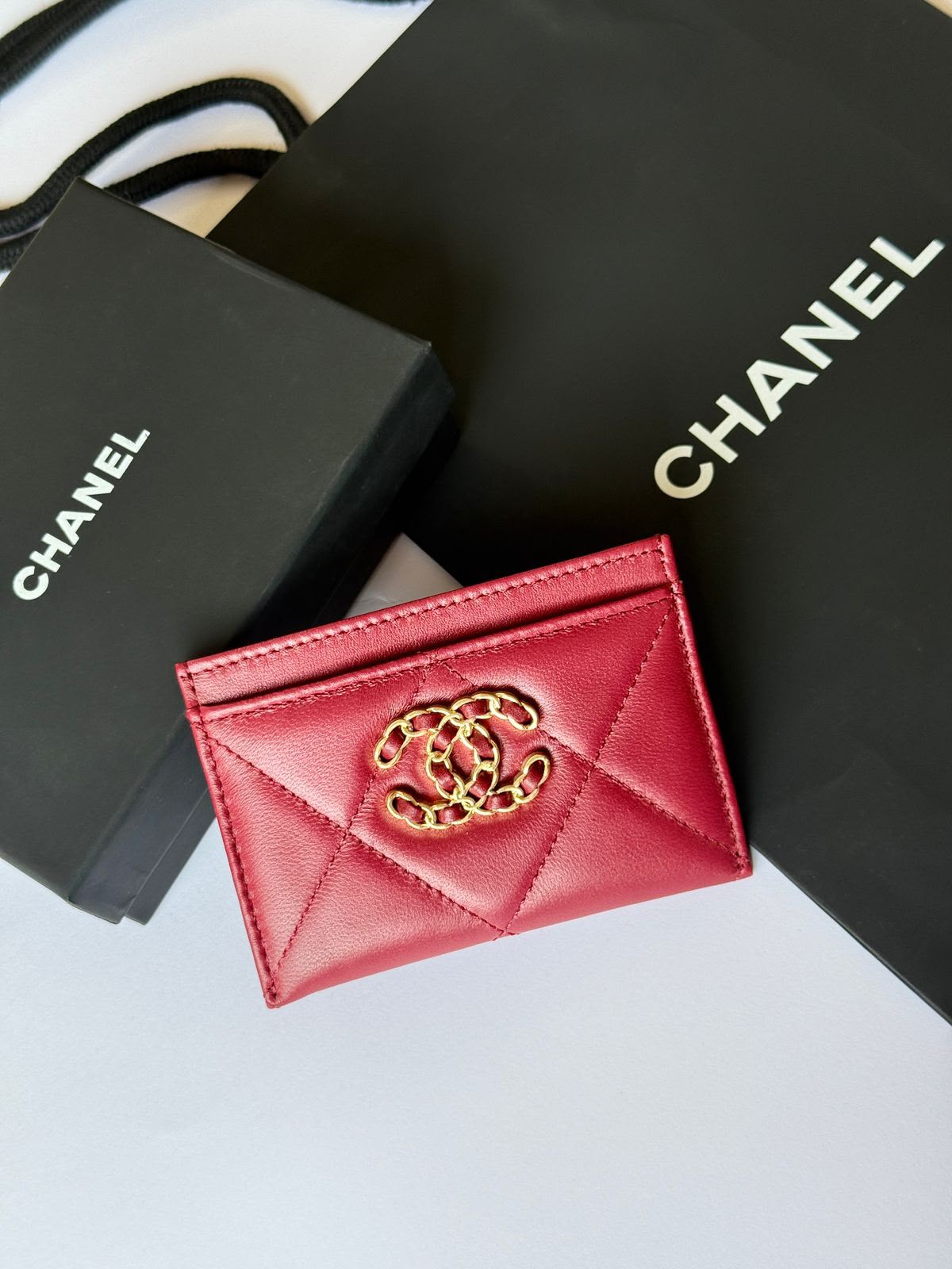 CHANEL Quilted Chain CC Cardholder