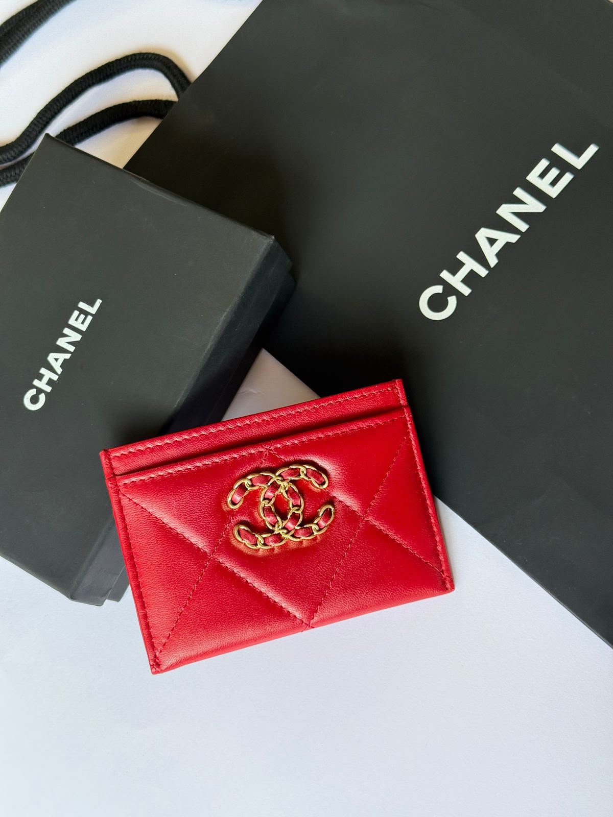 CHANEL Quilted Chain CC Cardholder