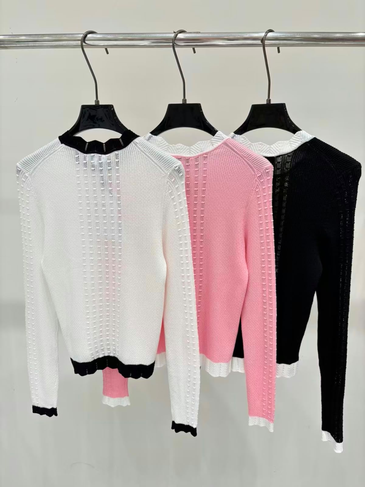 CHANEL Contrast-Trim Knit Sweater