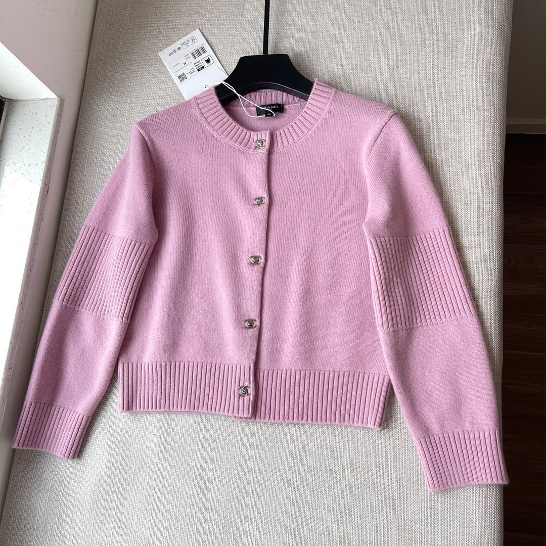 Chanel Cashmere Round-Neck Cardigan with Ribbed Sleeve Details