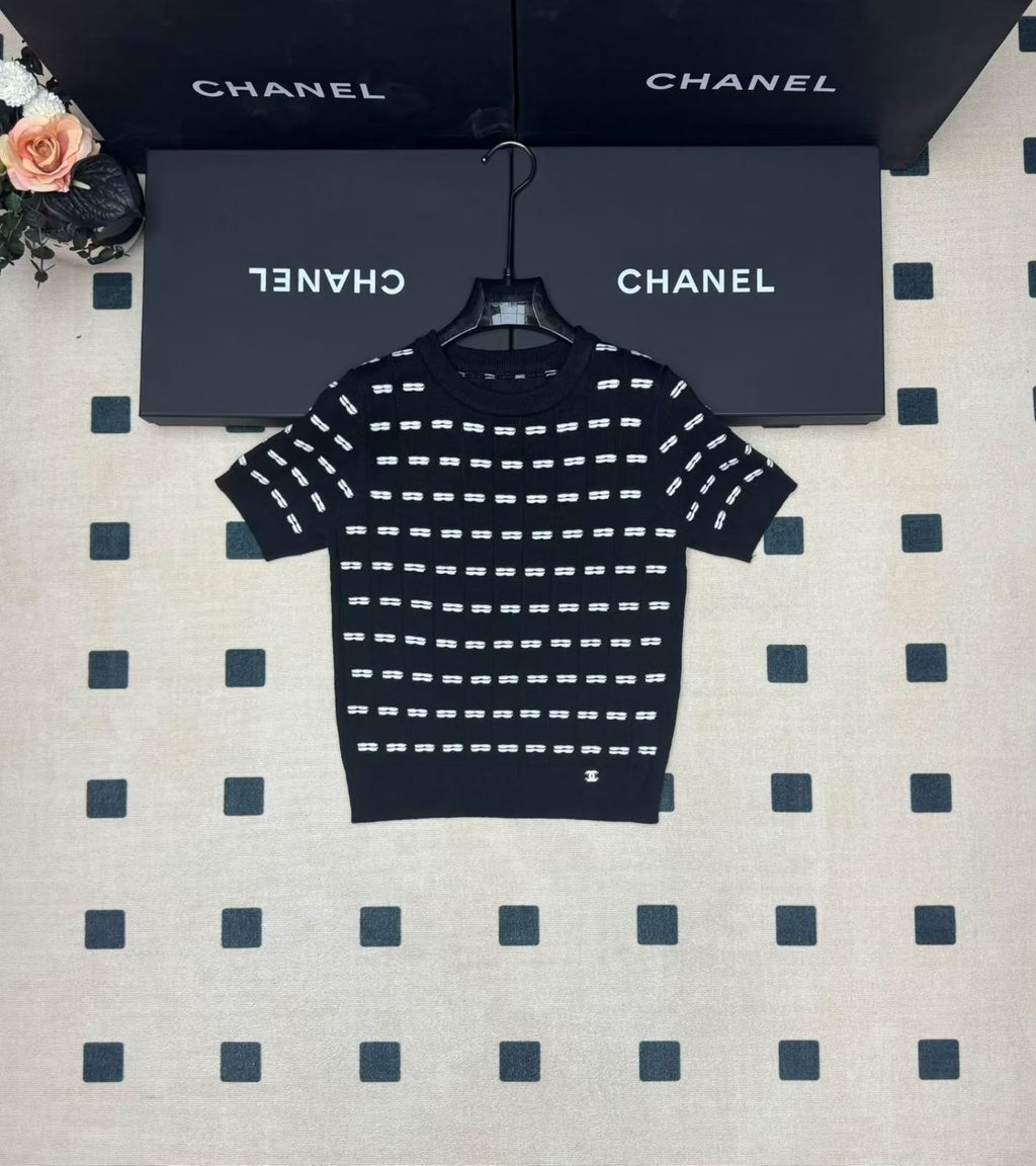 Chanel Short-Sleeved Patterned Knit Sweater